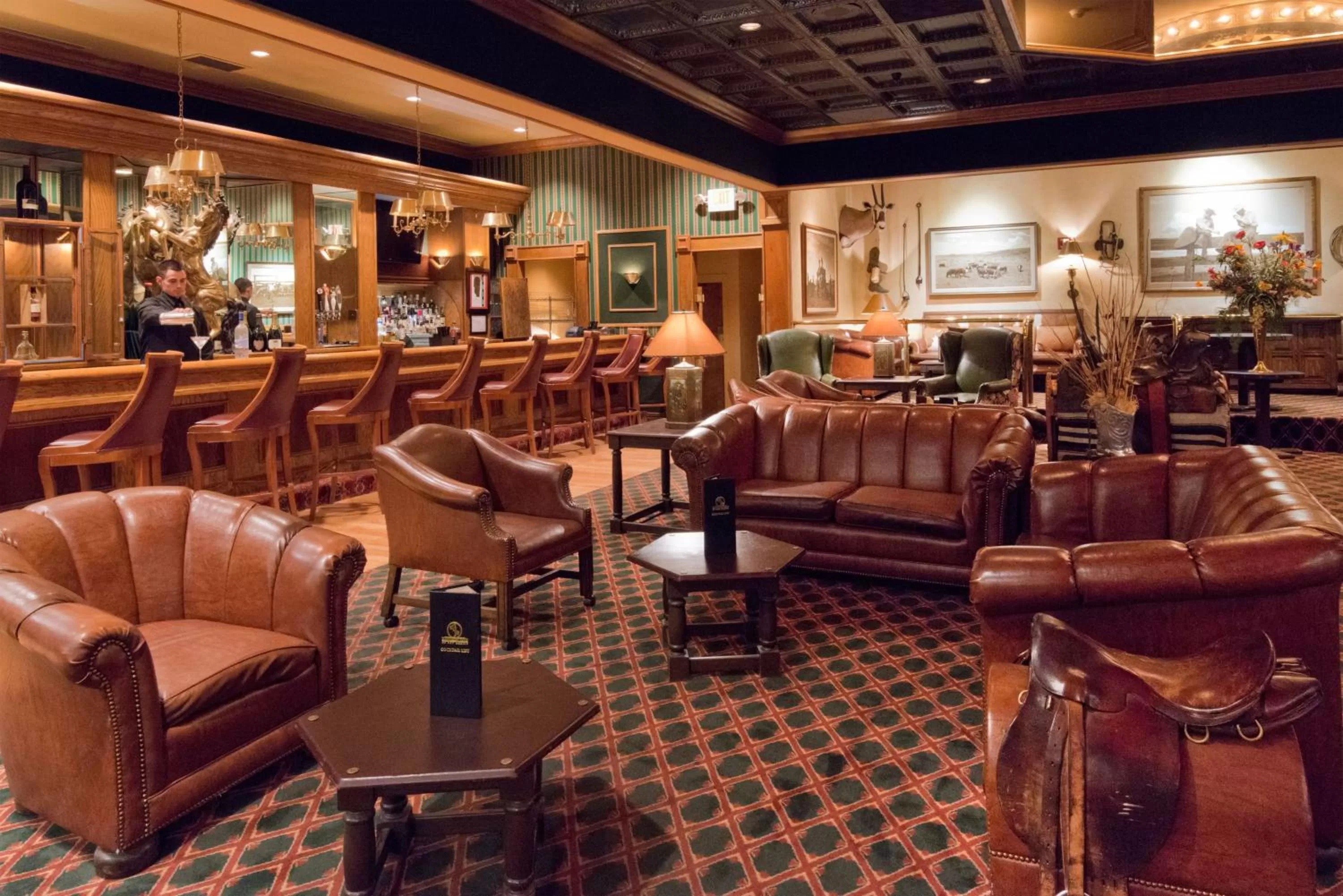 Lounge or bar in Albuquerque Crowne Plaza by IHG