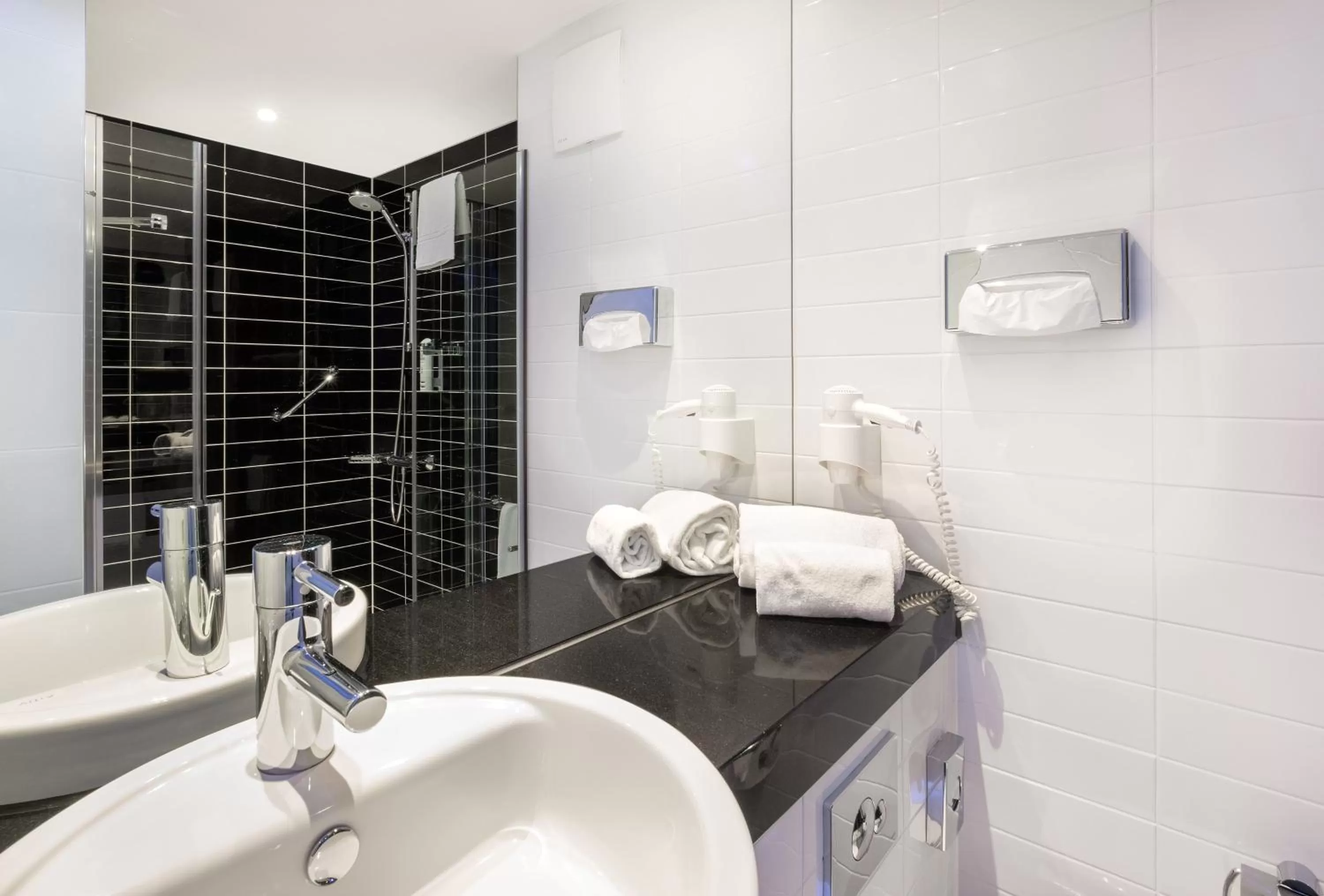 Bathroom in Holiday Inn Express Friedrichshafen by IHG