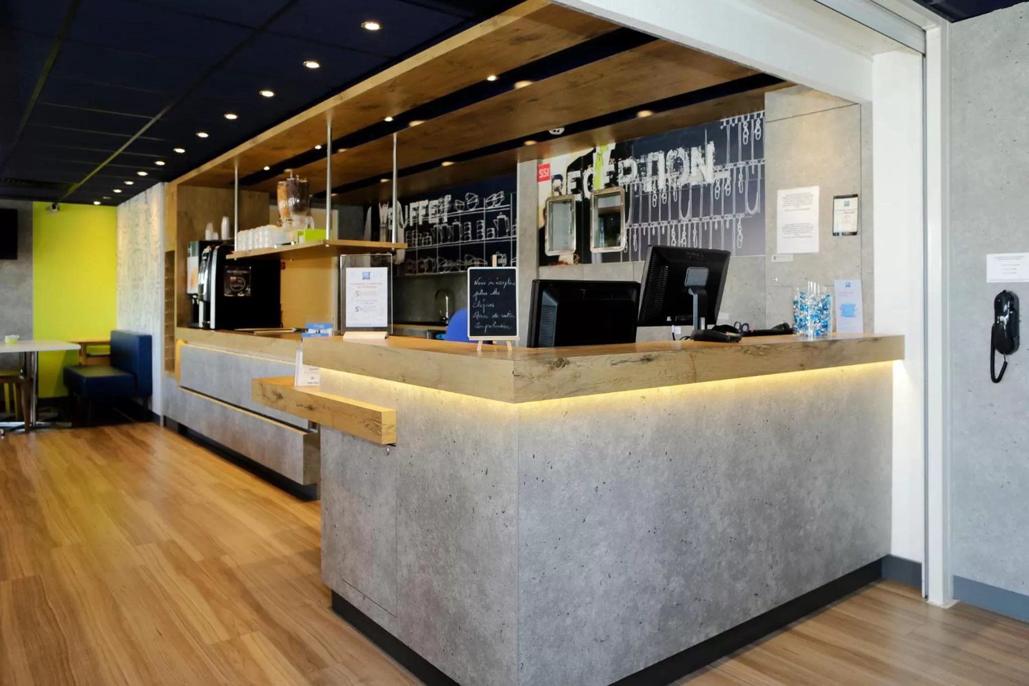 Lobby or reception in Ibis Budget Dole-Choisey