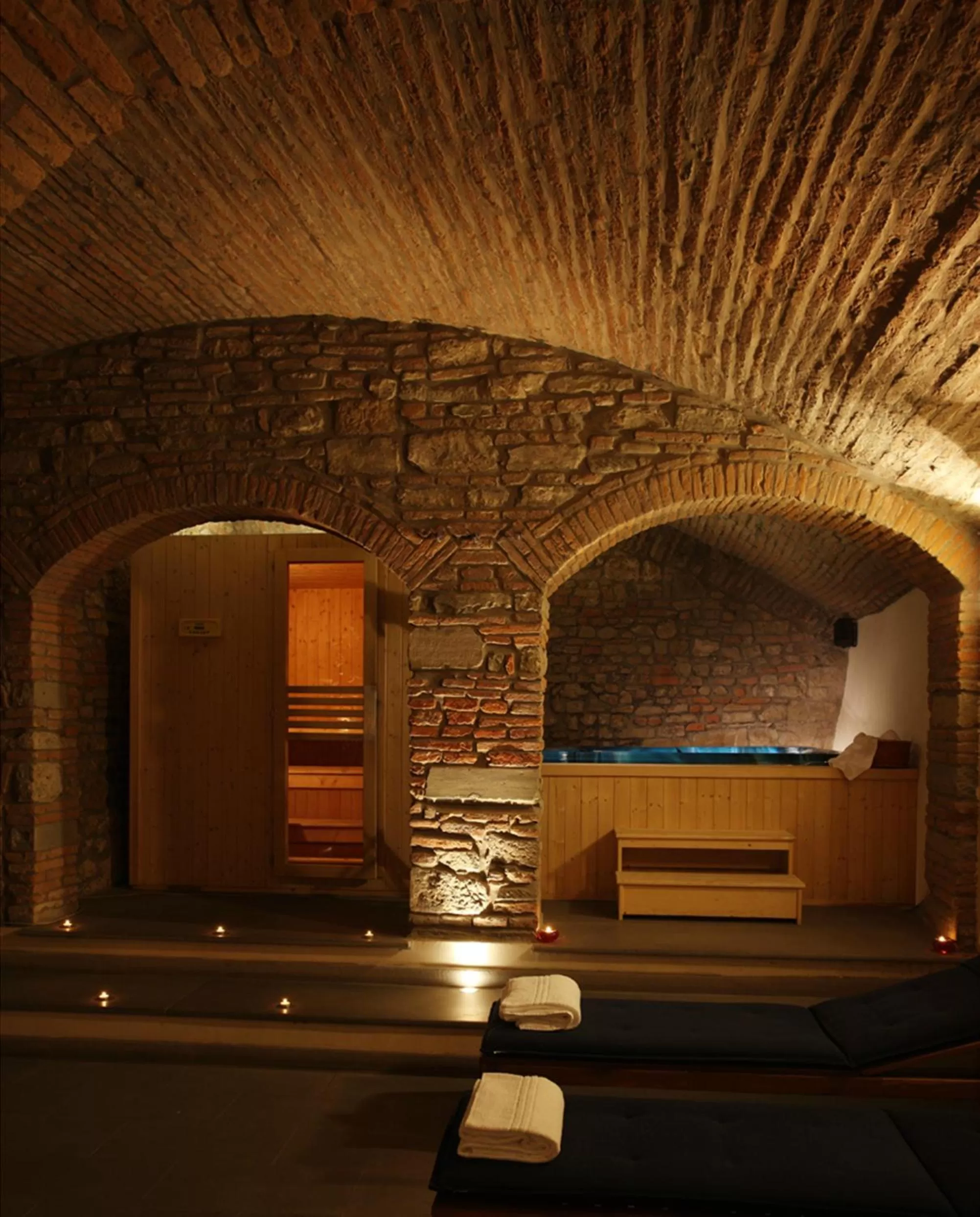 Hot Tub in Borghese Palace Art Hotel