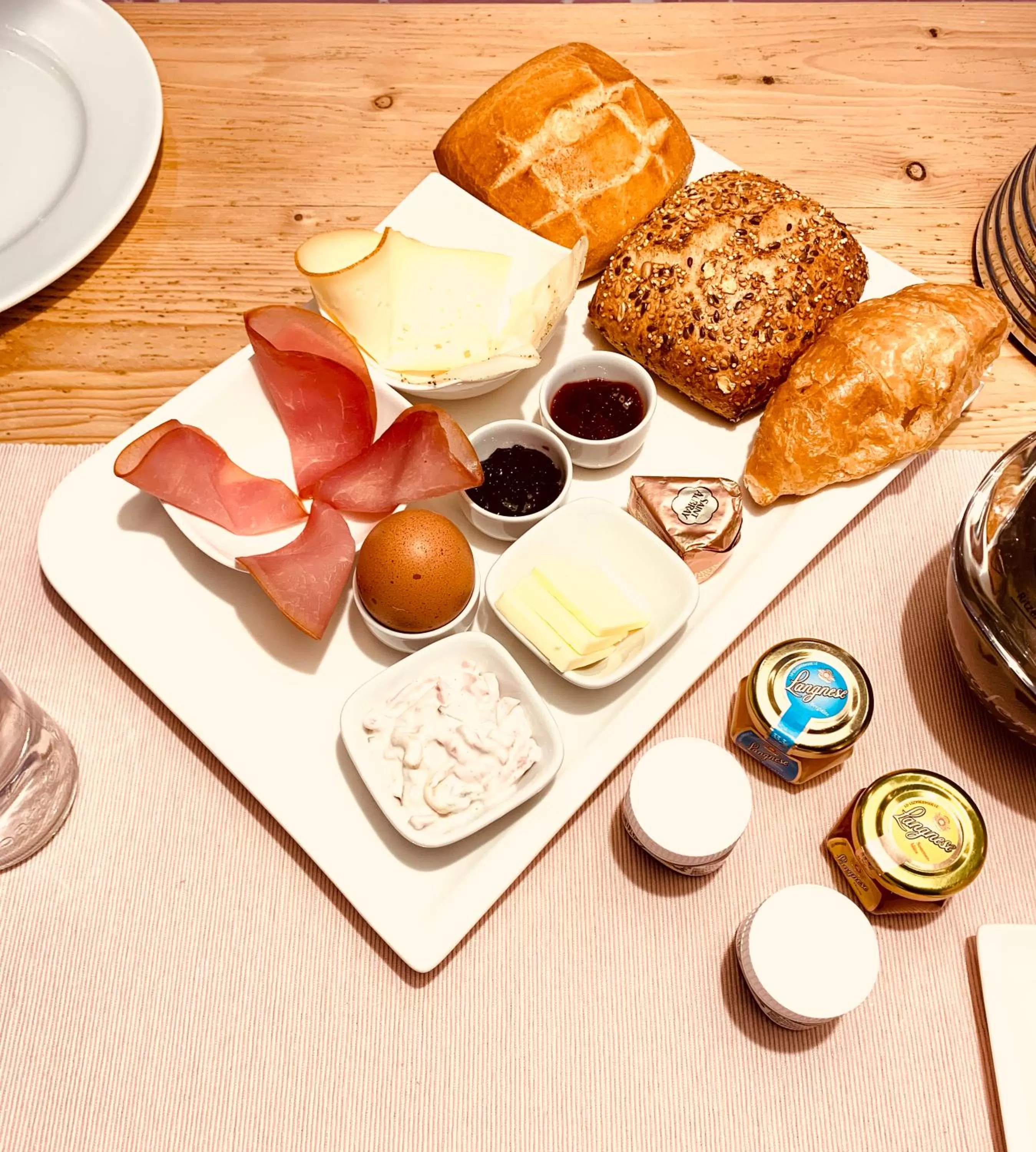 Food and drinks, Breakfast in Rosenhof-Lodge