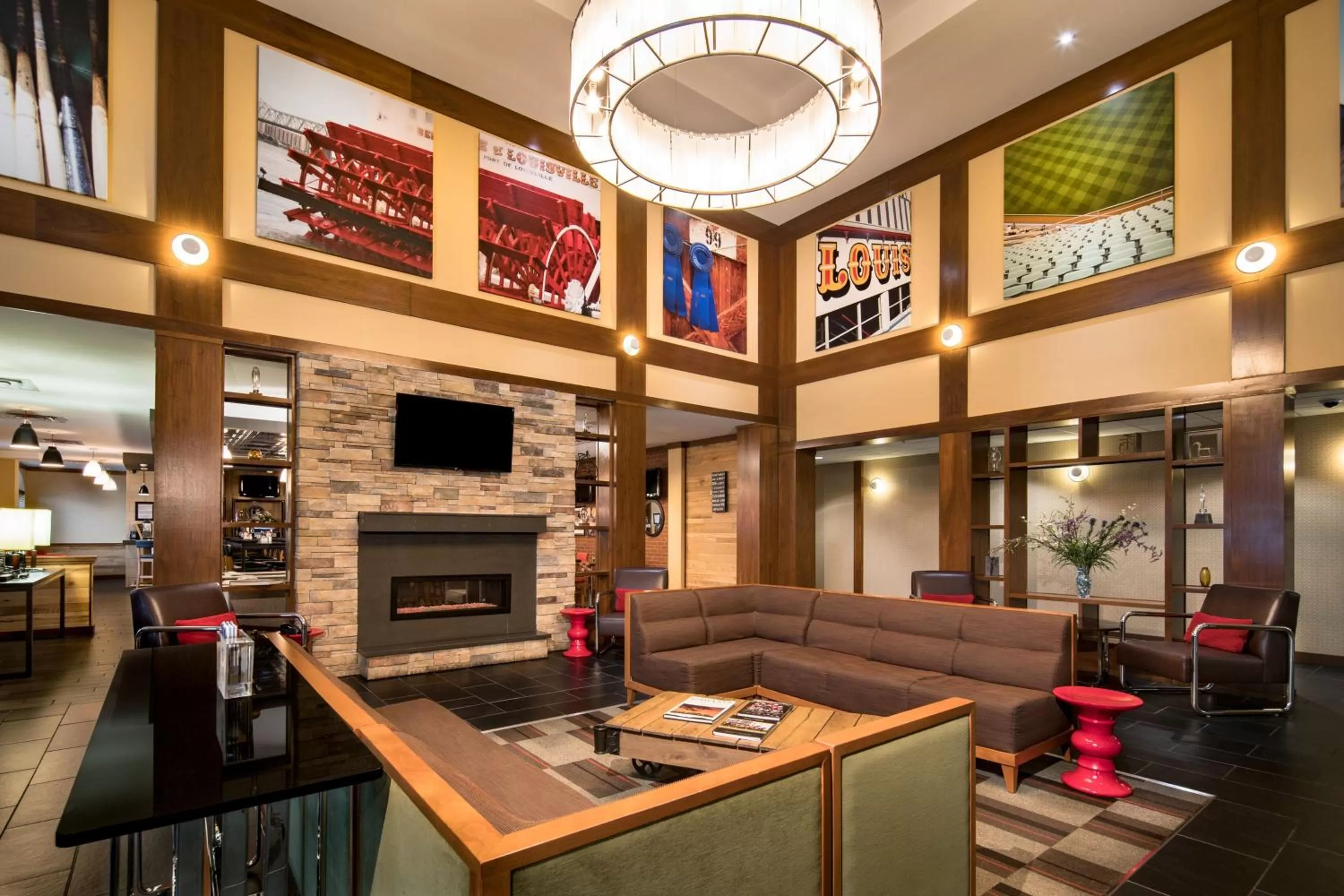 Lobby or reception in Four Points by Sheraton Louisville Airport