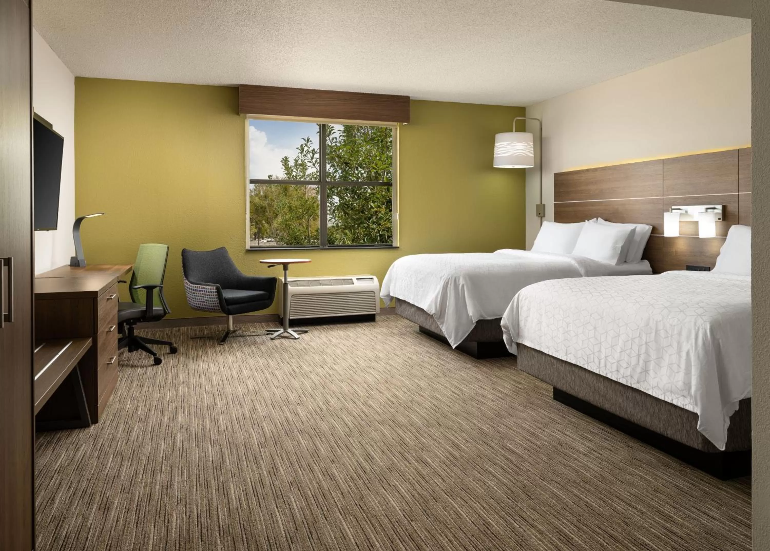 Queen Studio in Holiday Inn Express Hotel & Suites Irving DFW Airport North, an IHG Hotel