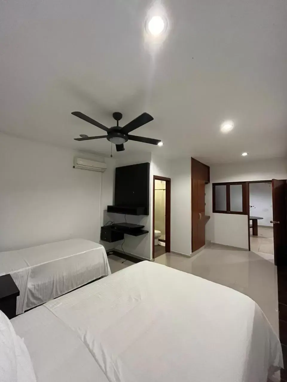 Basic Triple Room in Hotel Serenity Suites Casa Boutique Basic Triple Room in Hotel Serenity Suites Casa Boutique