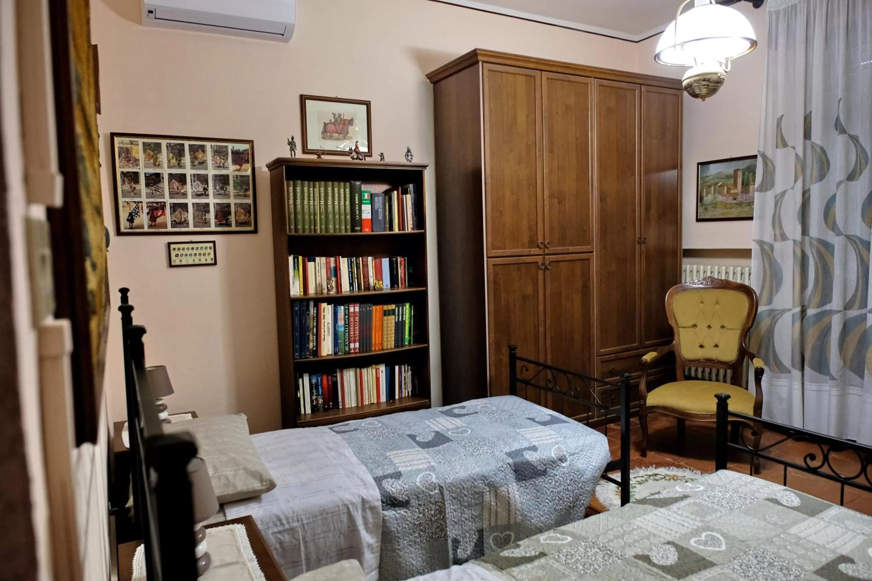 Bedroom, Bed in B&B "Il Cantastorie" Casa Molinari-Boldrini - Room & breakfast