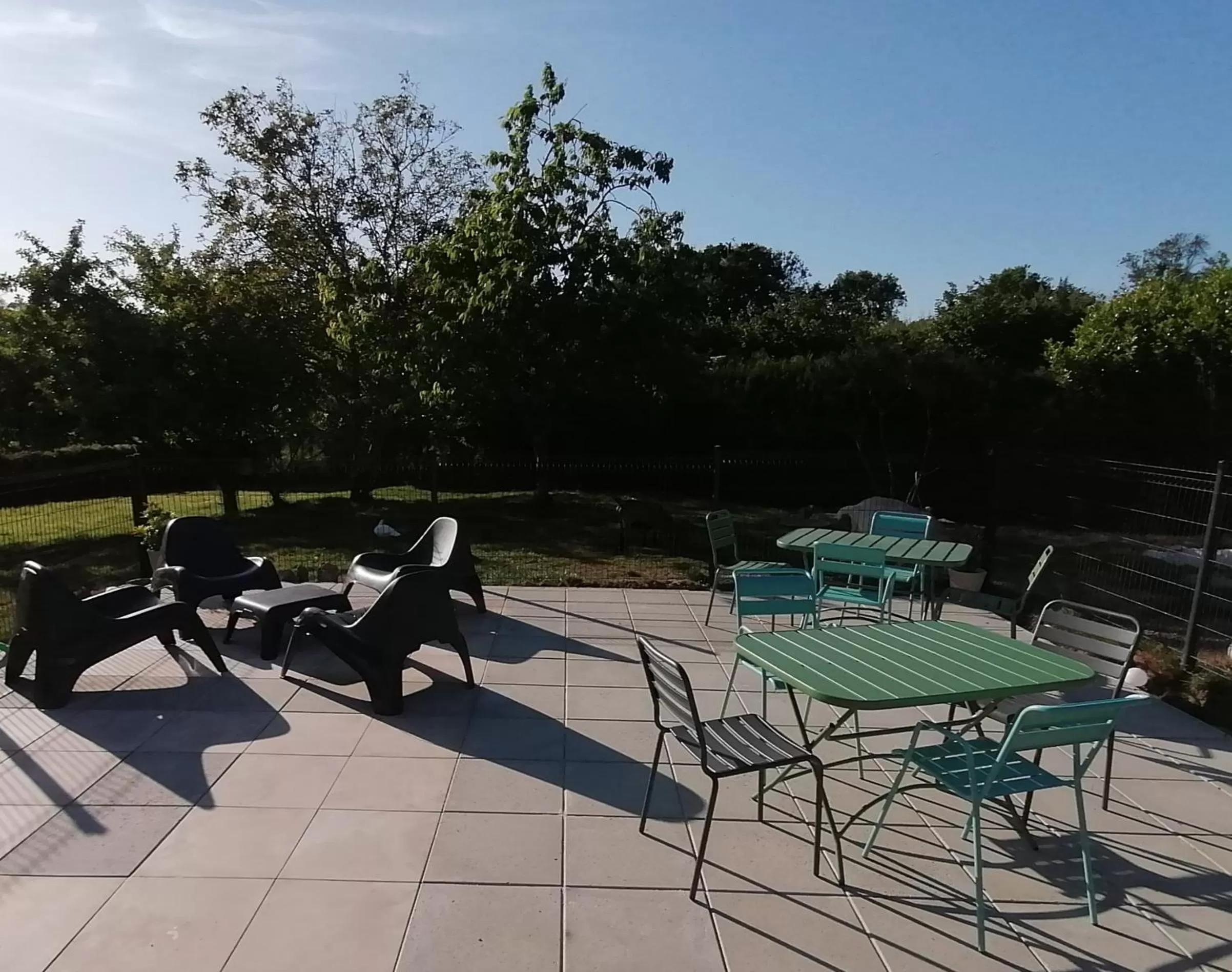 Patio in La Parisiere