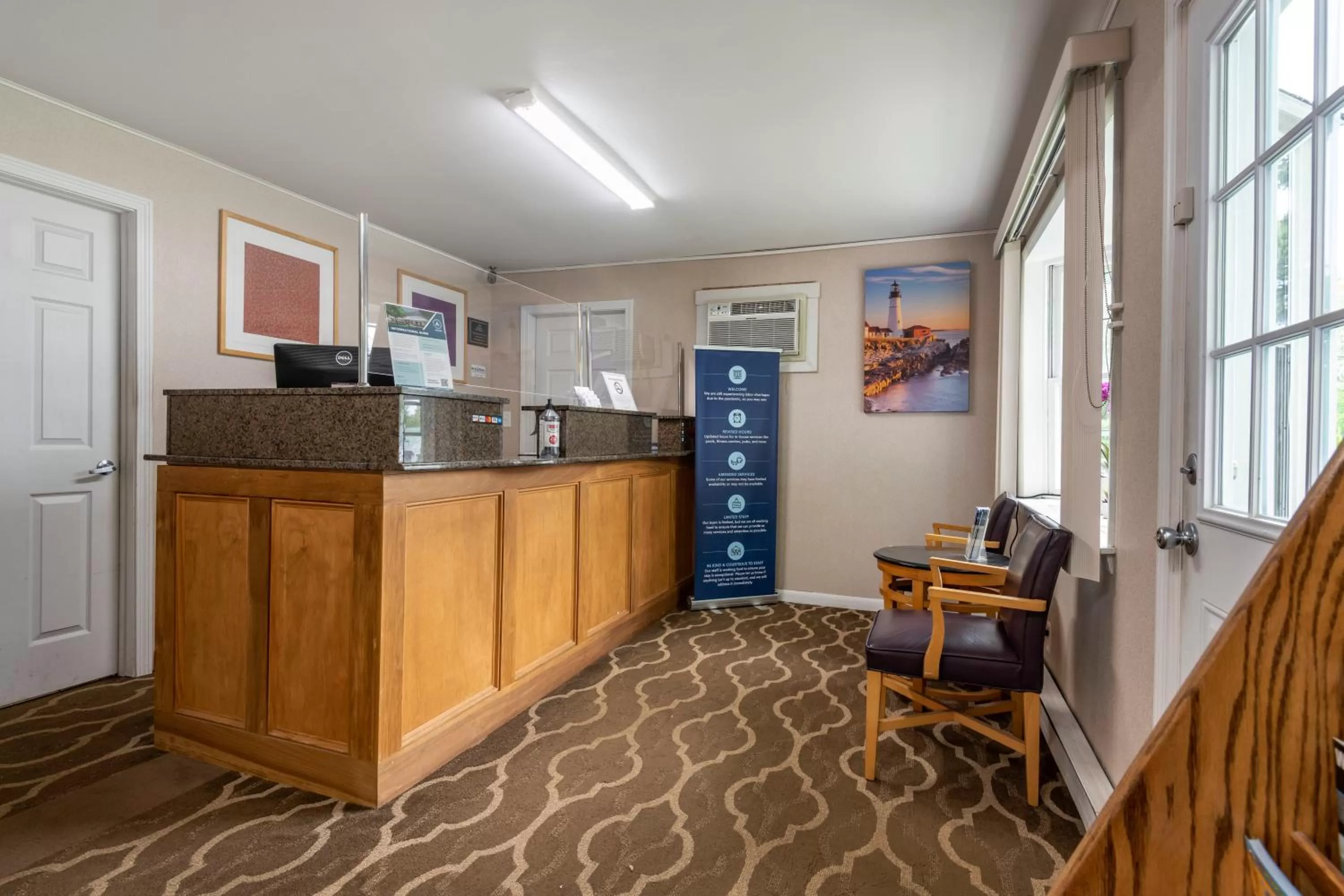 Lobby or reception in Anchor Inn and Cottages Wells-Ogunquit