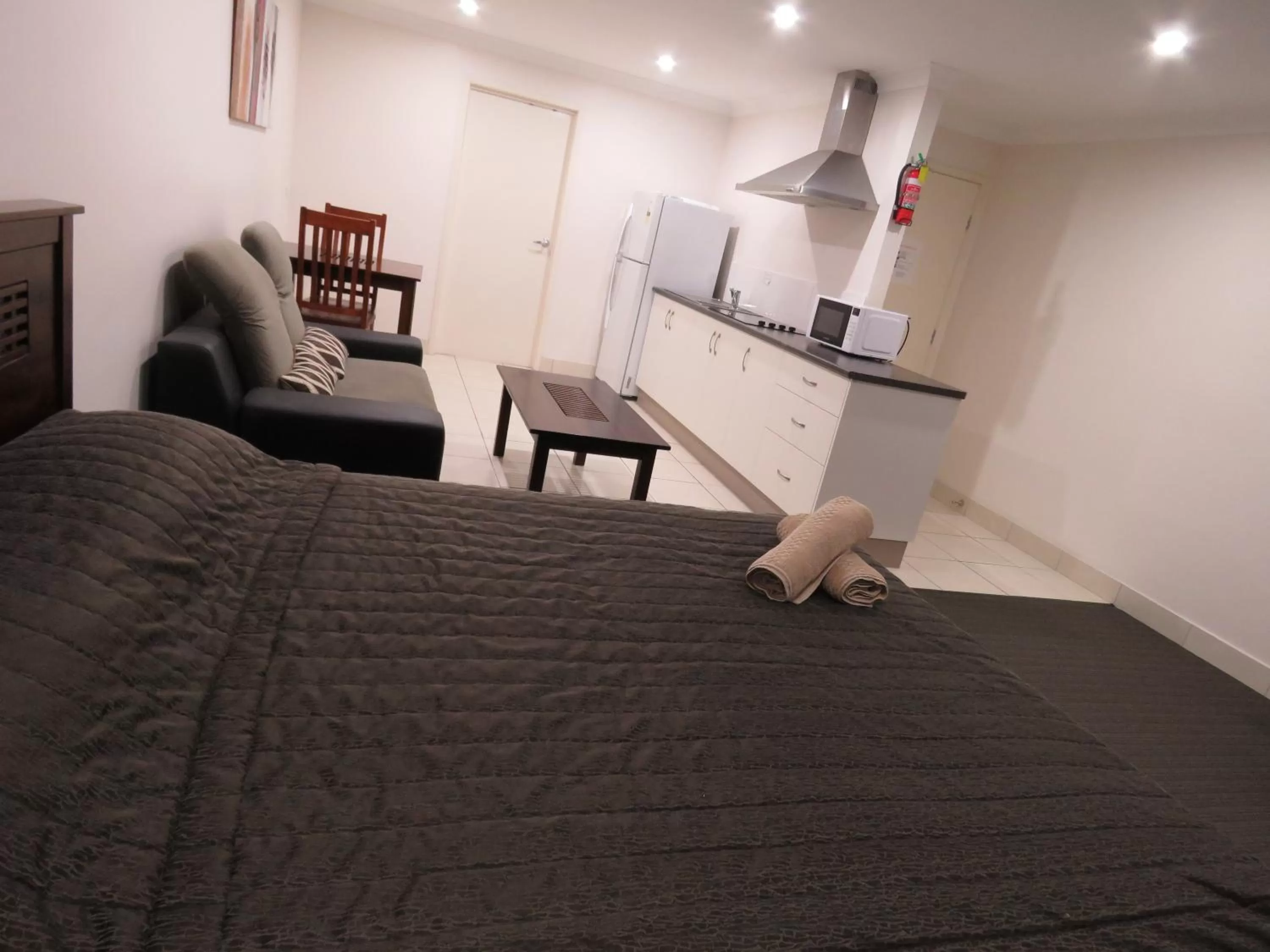 Emerald Gardens Motel & Apartments