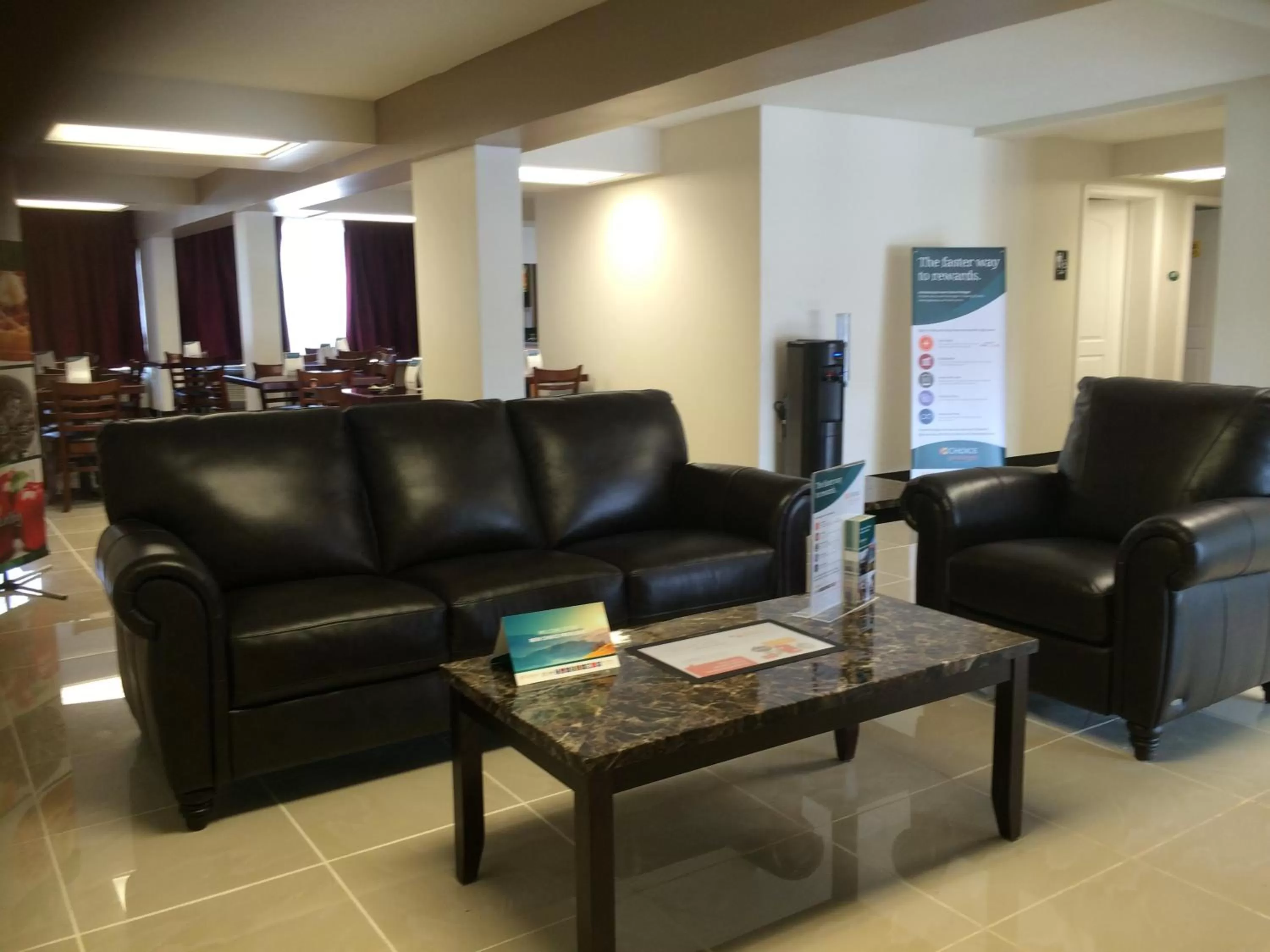 Lobby or reception in Days Inn by Wyndham Hartsfield Jackson Atlanta Airport West