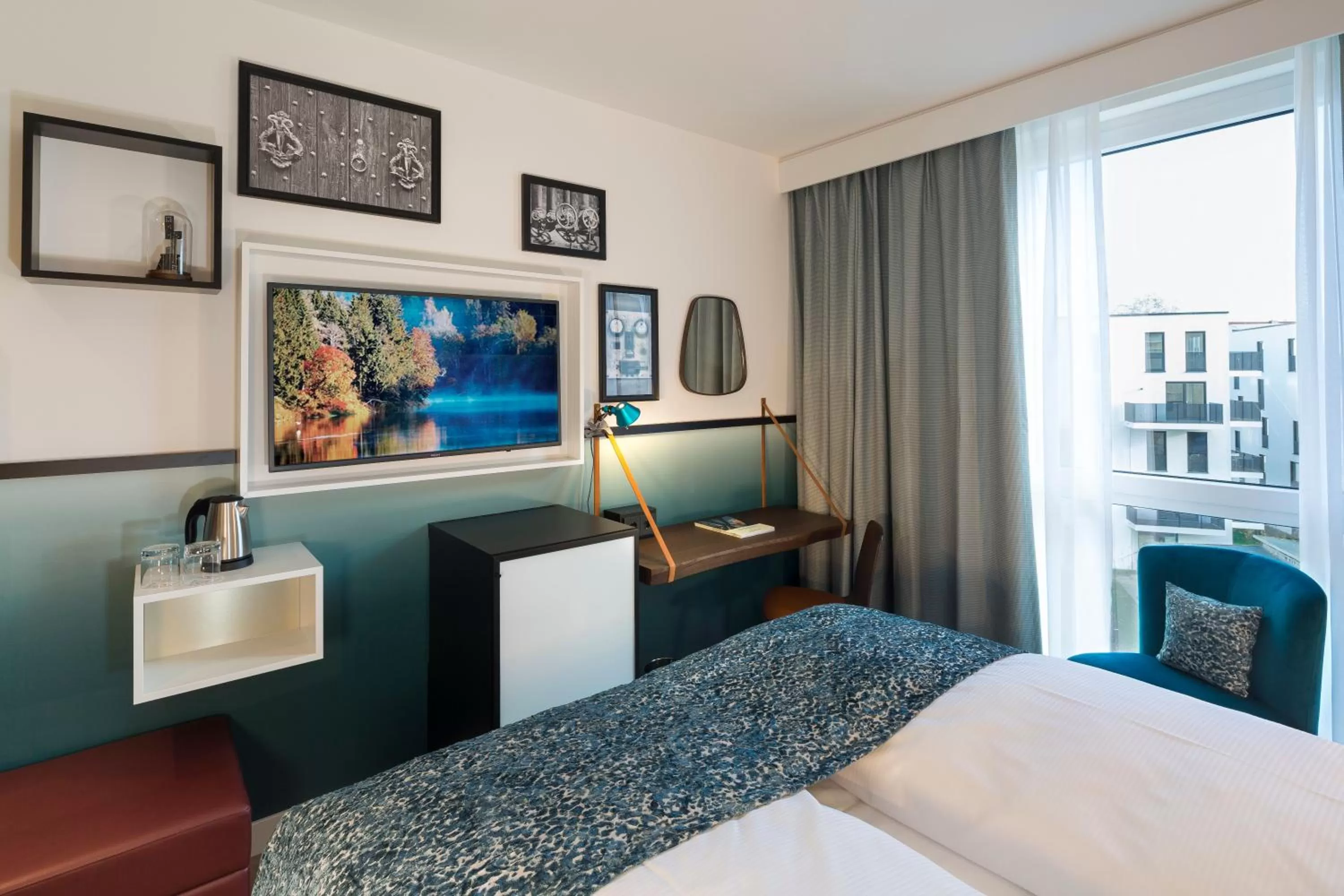 TV and multimedia, Bed in Hotel Indigo Dresden - Wettiner Platz by IHG