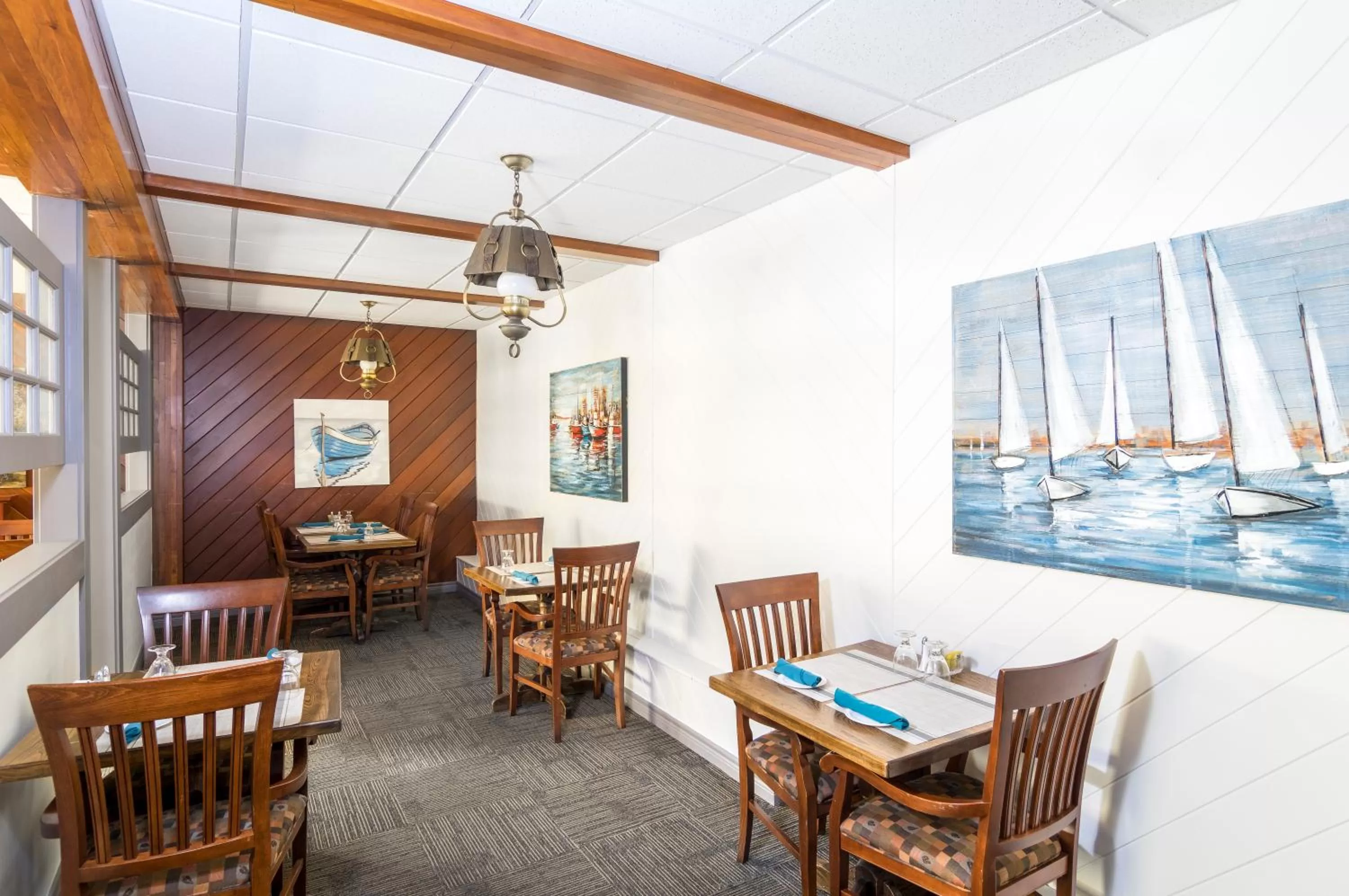 Restaurant/places to eat in Mount Peyton Resort & Conference Centre