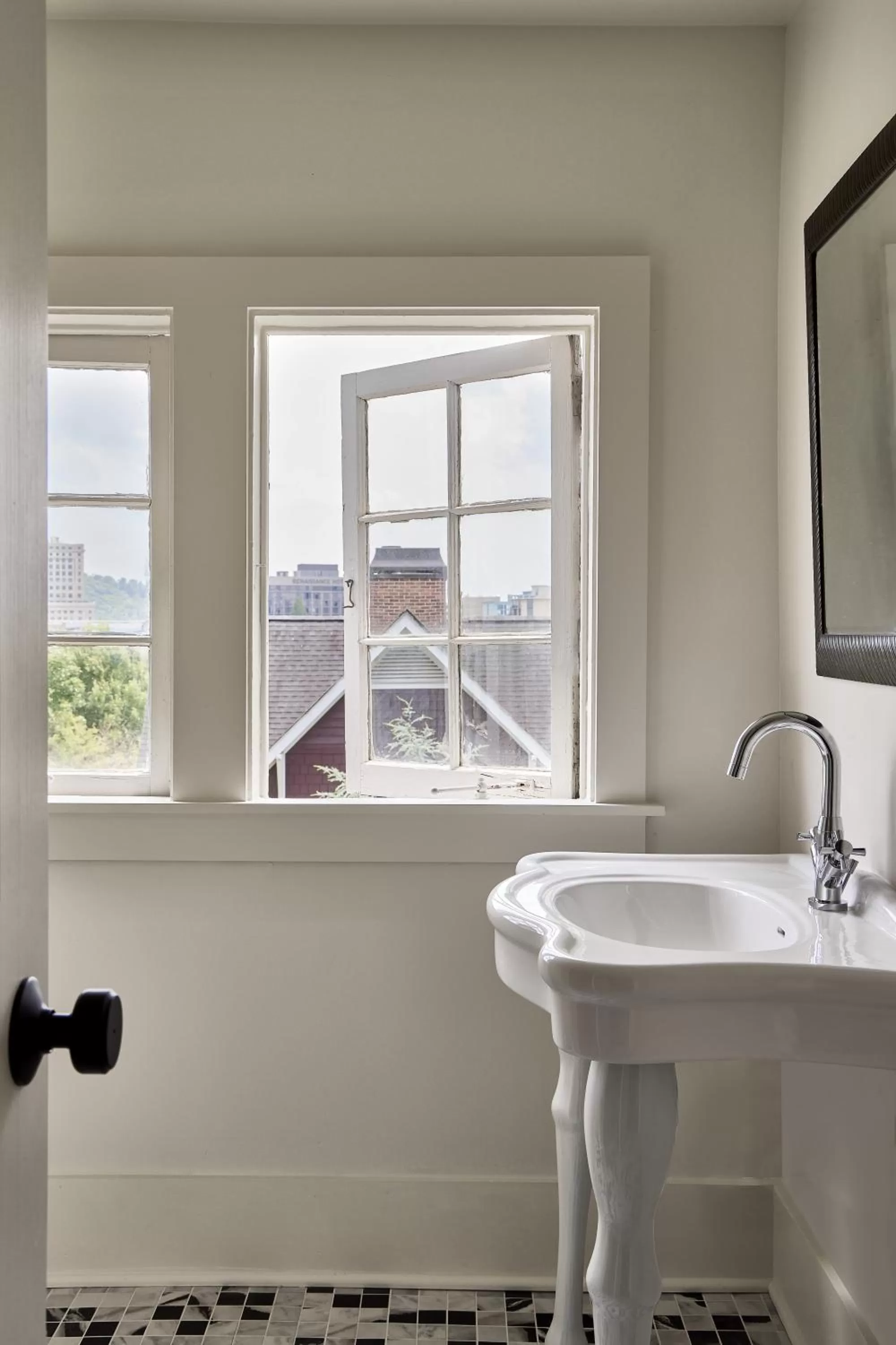 Bathroom in Blind Tiger Asheville