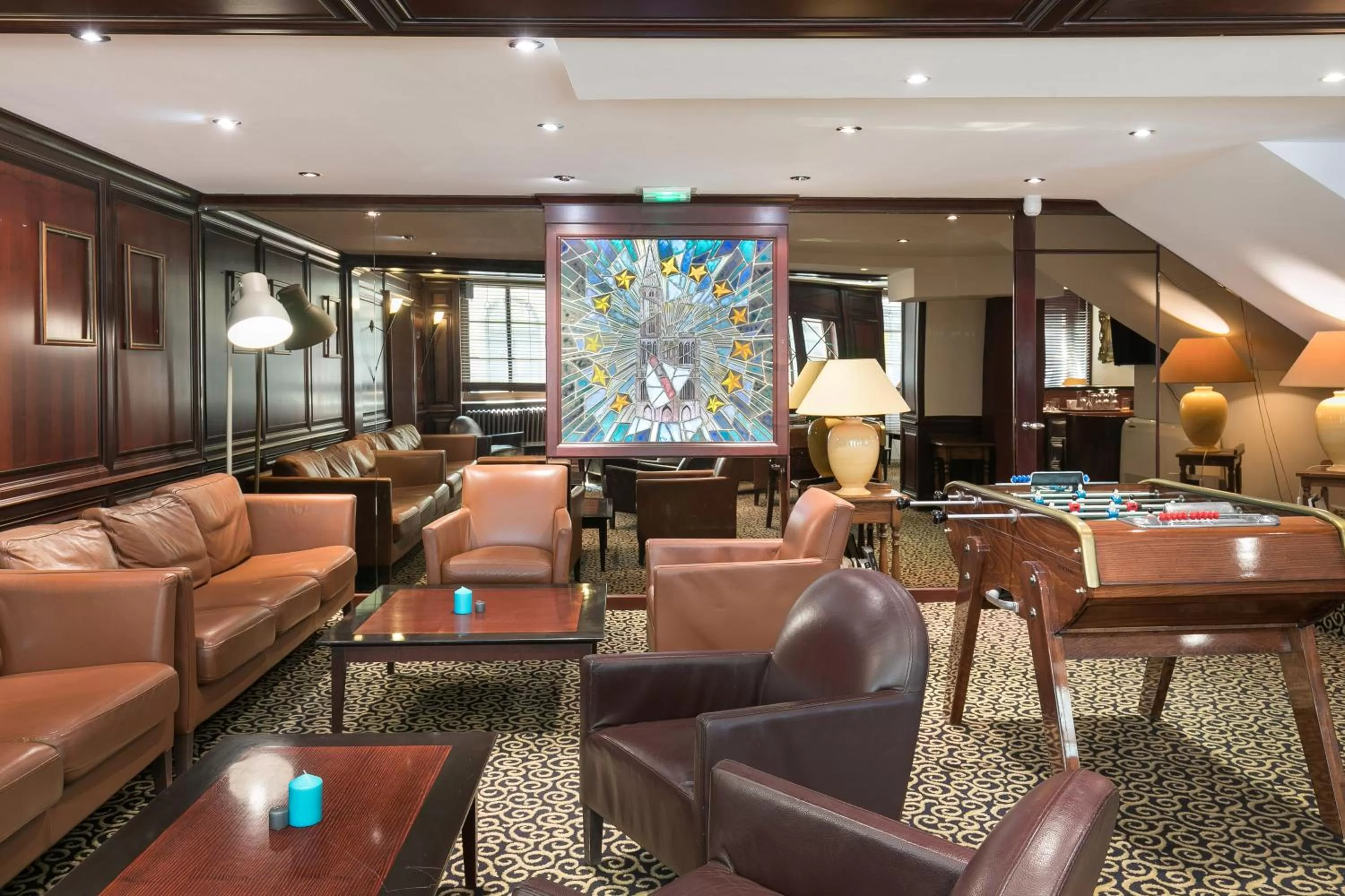 Living room in Hôtel de l'Europe by HappyCulture