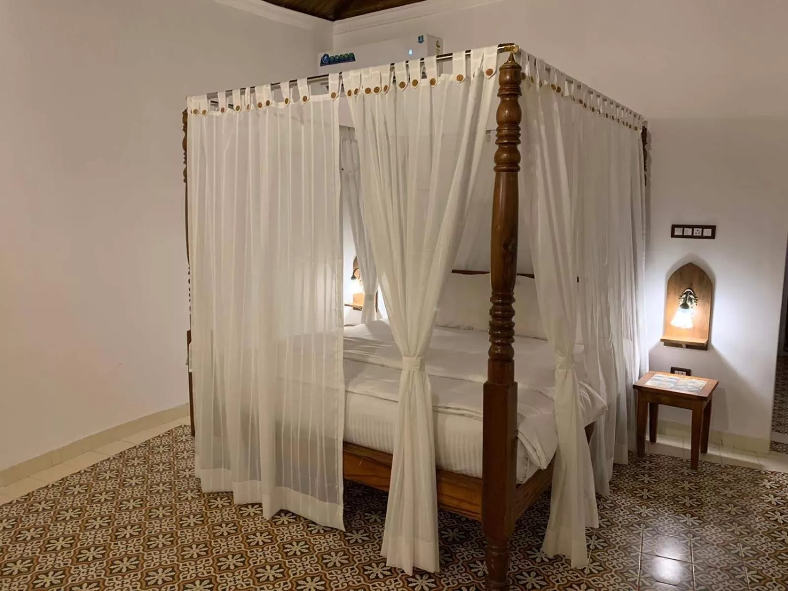 Bedroom, Bed in Porsu