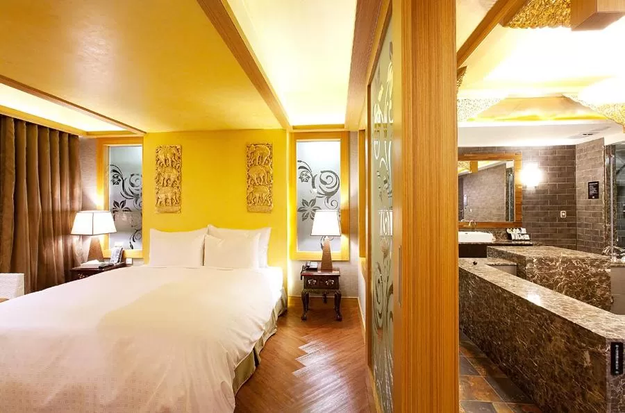 Photo of the whole room in Discovery Motel - Yanping