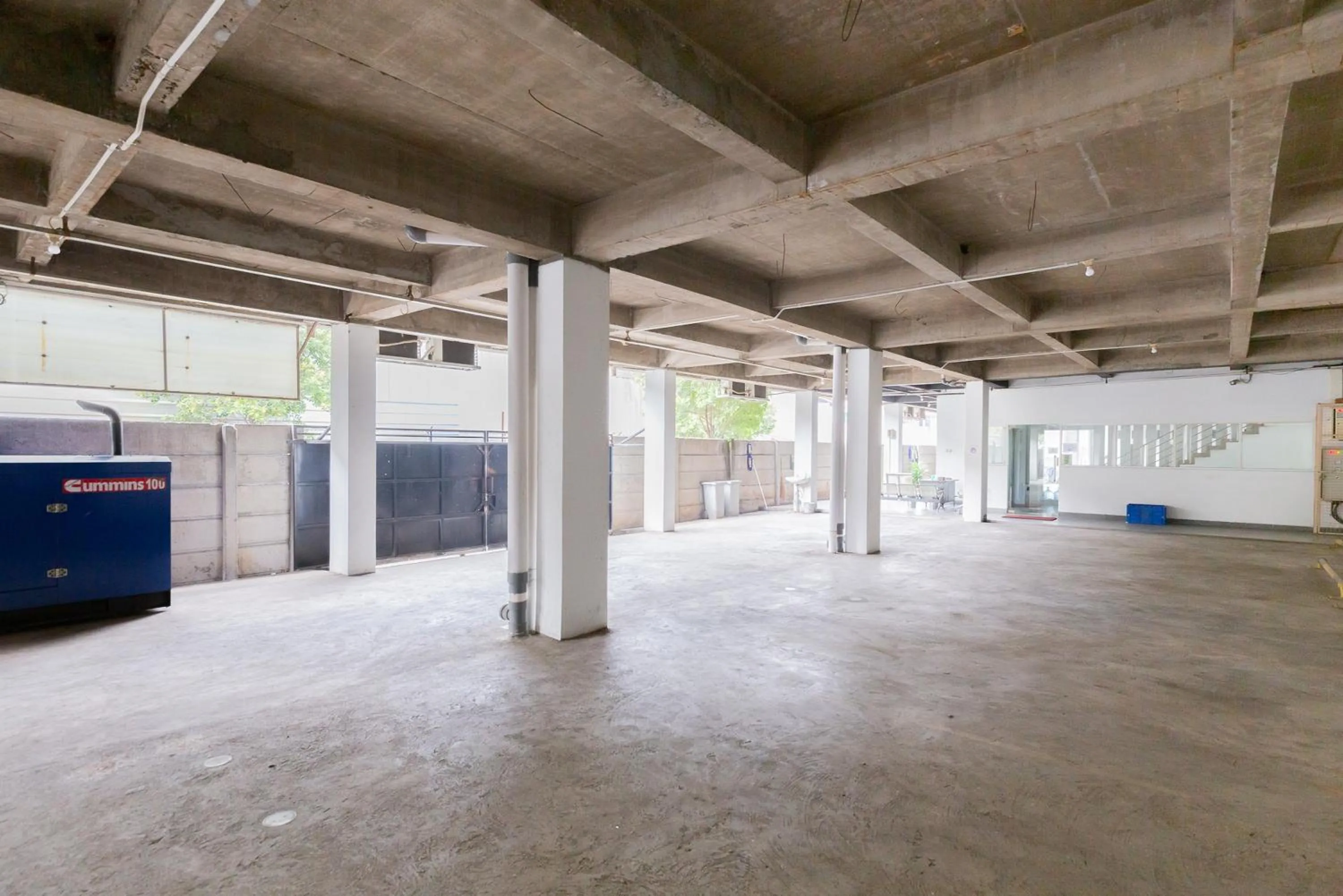 Property building in RedDoorz Plus near Living Plaza Jababeka