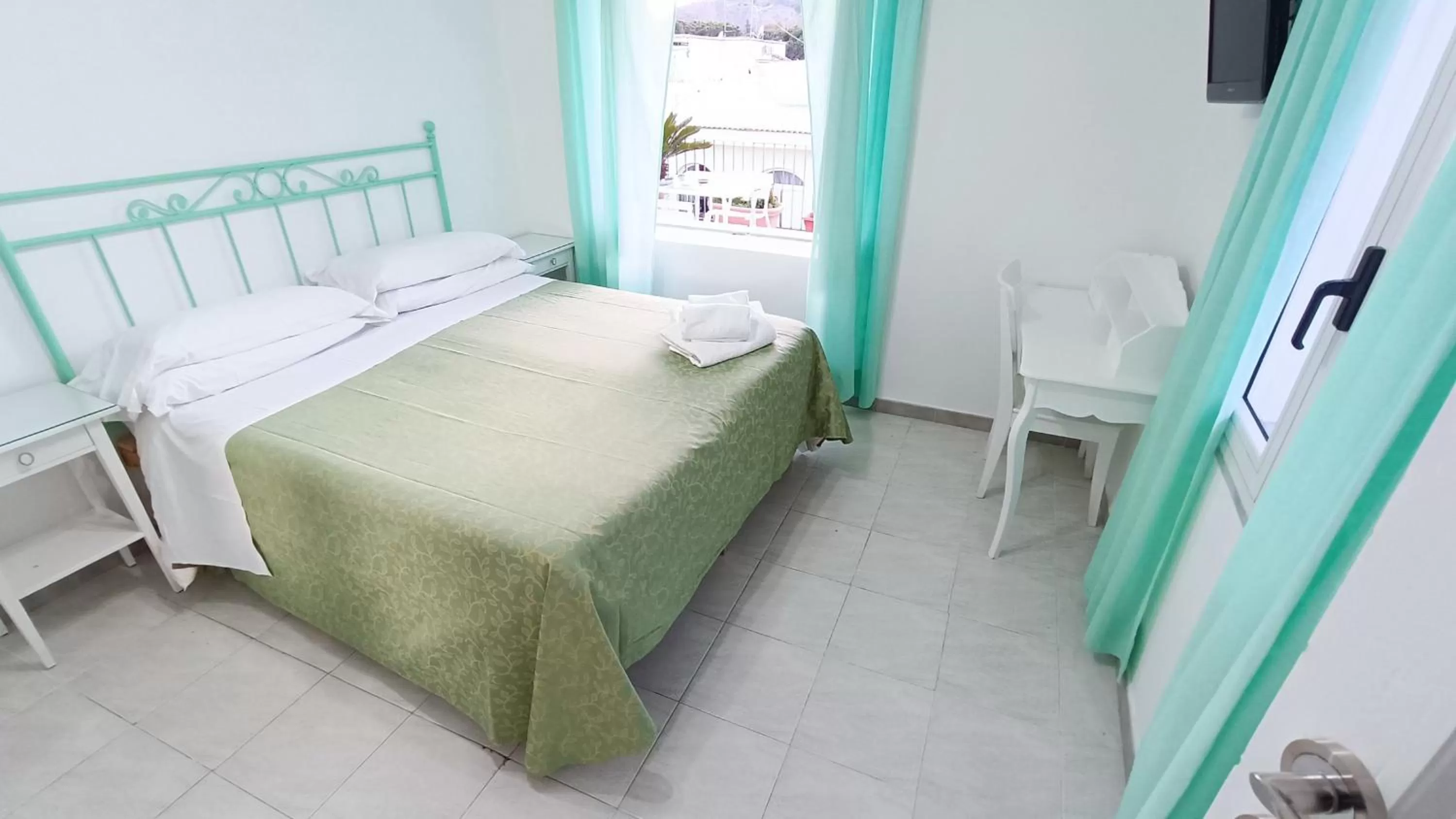 Photo of the whole room, Bed in Hotel Casa Nicola