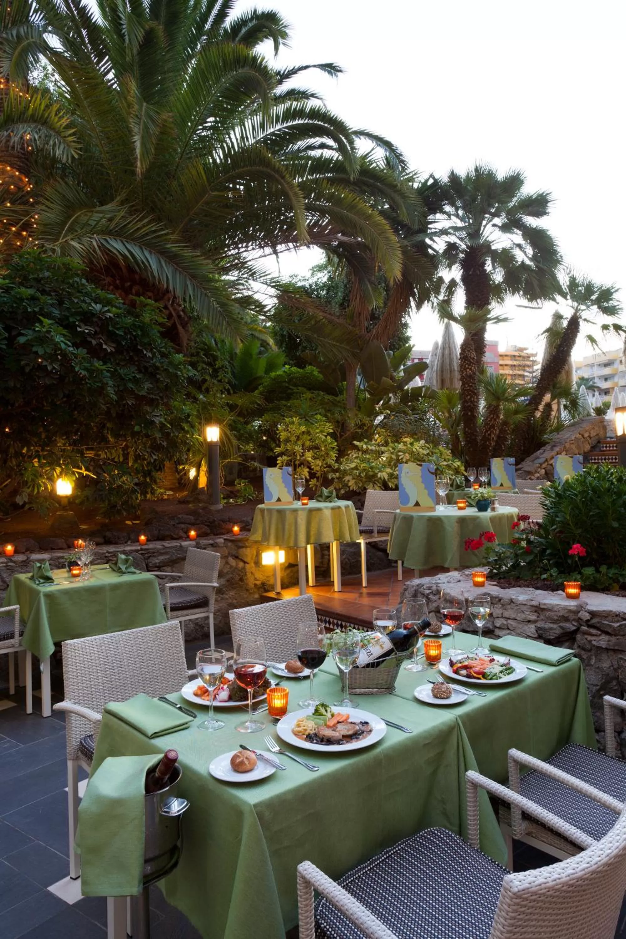 Restaurant/places to eat in Seaside Sandy Beach