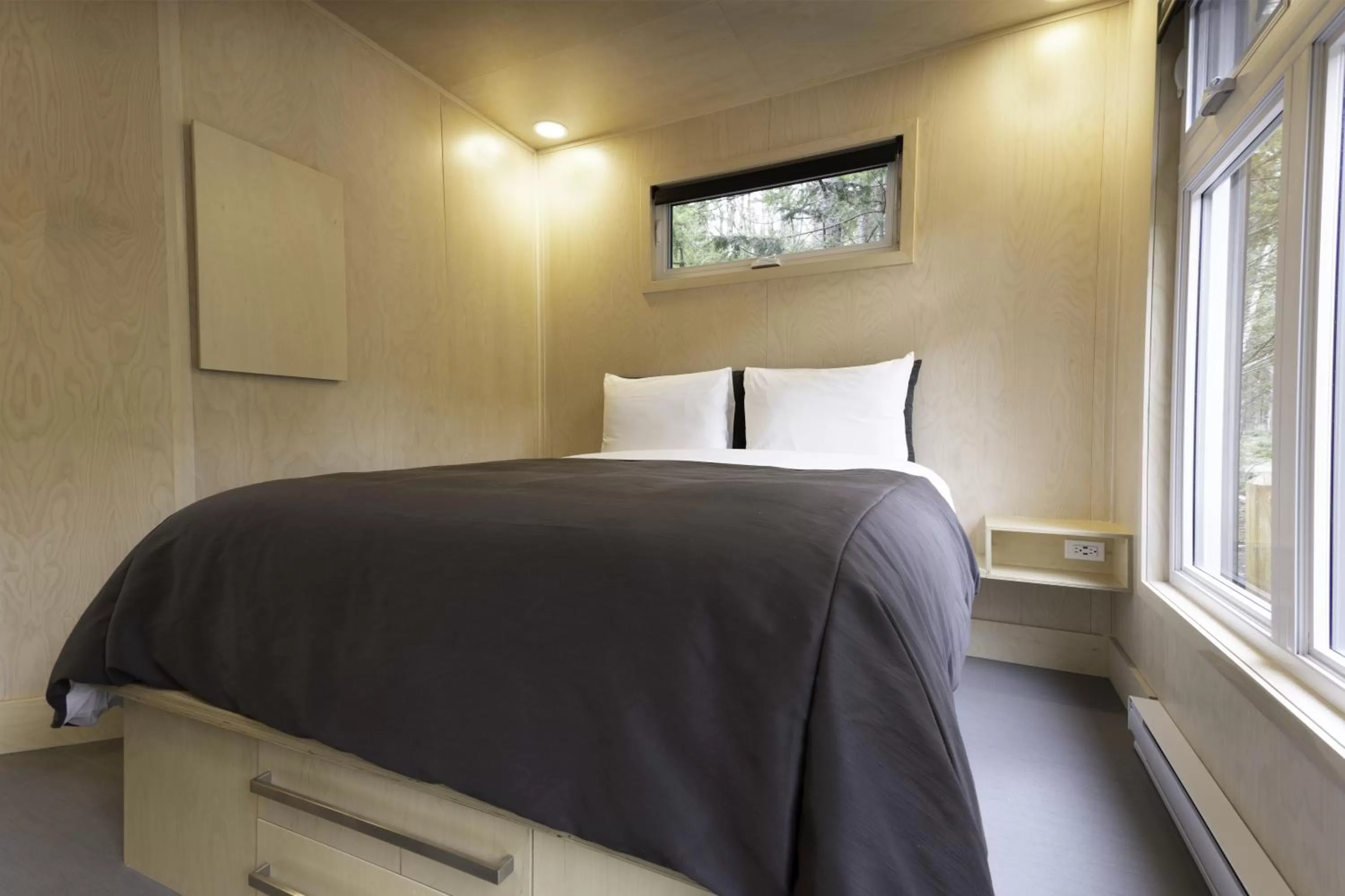 Bedroom, Bed in Gîte du Mont-Albert - Sepaq