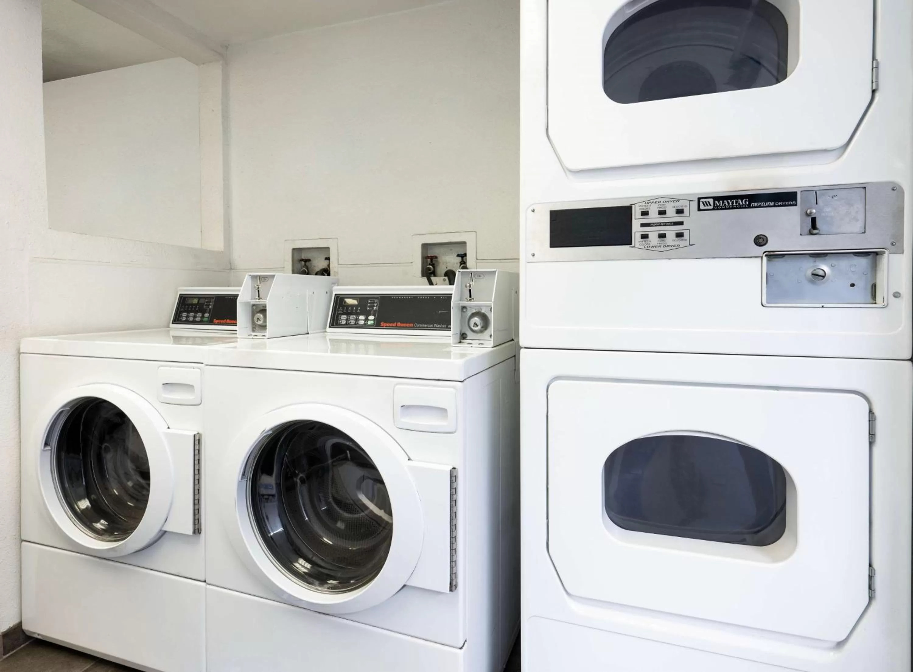 laundry in Motel 6-Goleta, CA - Santa Barbara