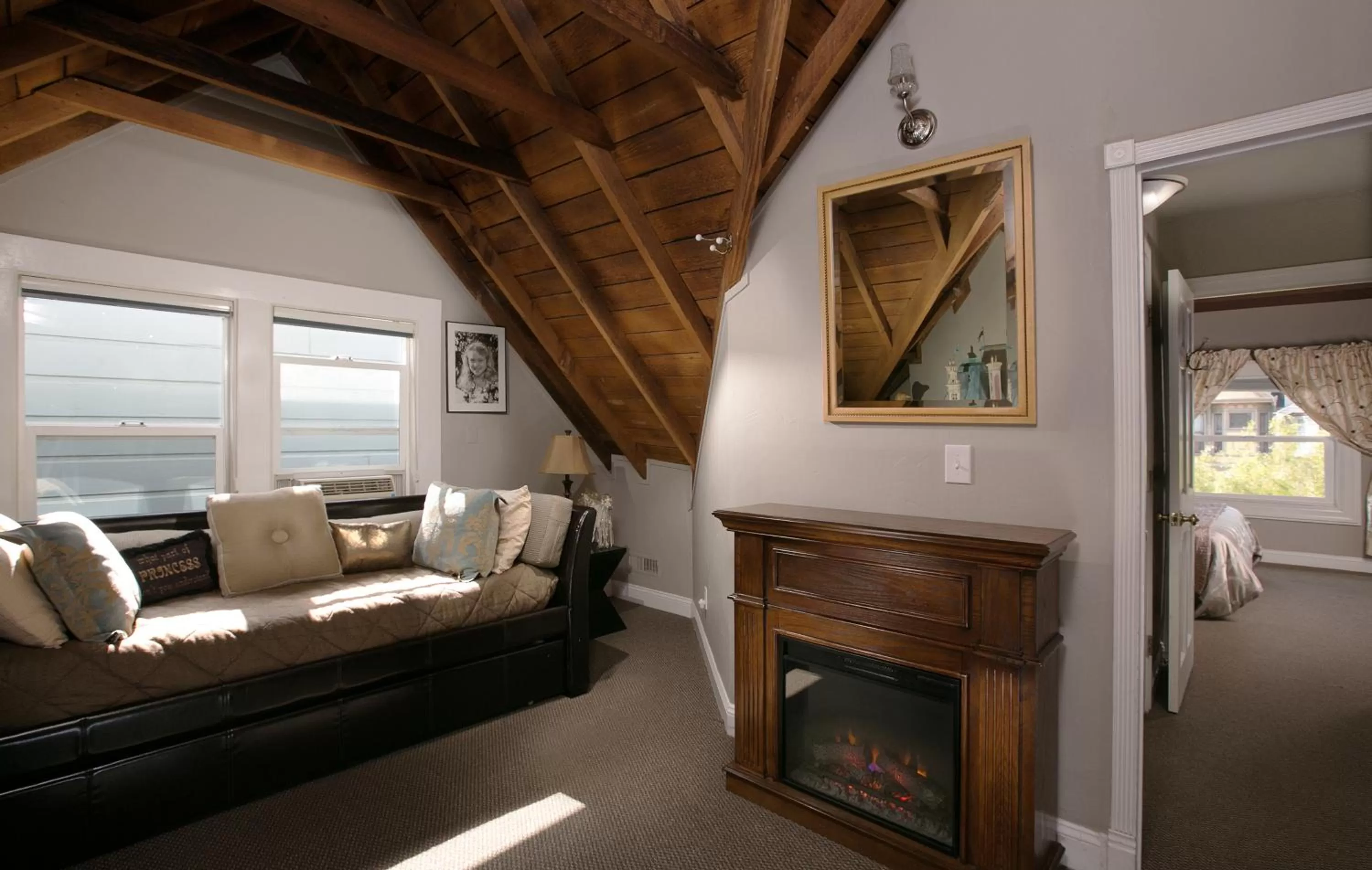 Seating area in Noe's Nest Bed and Breakfast