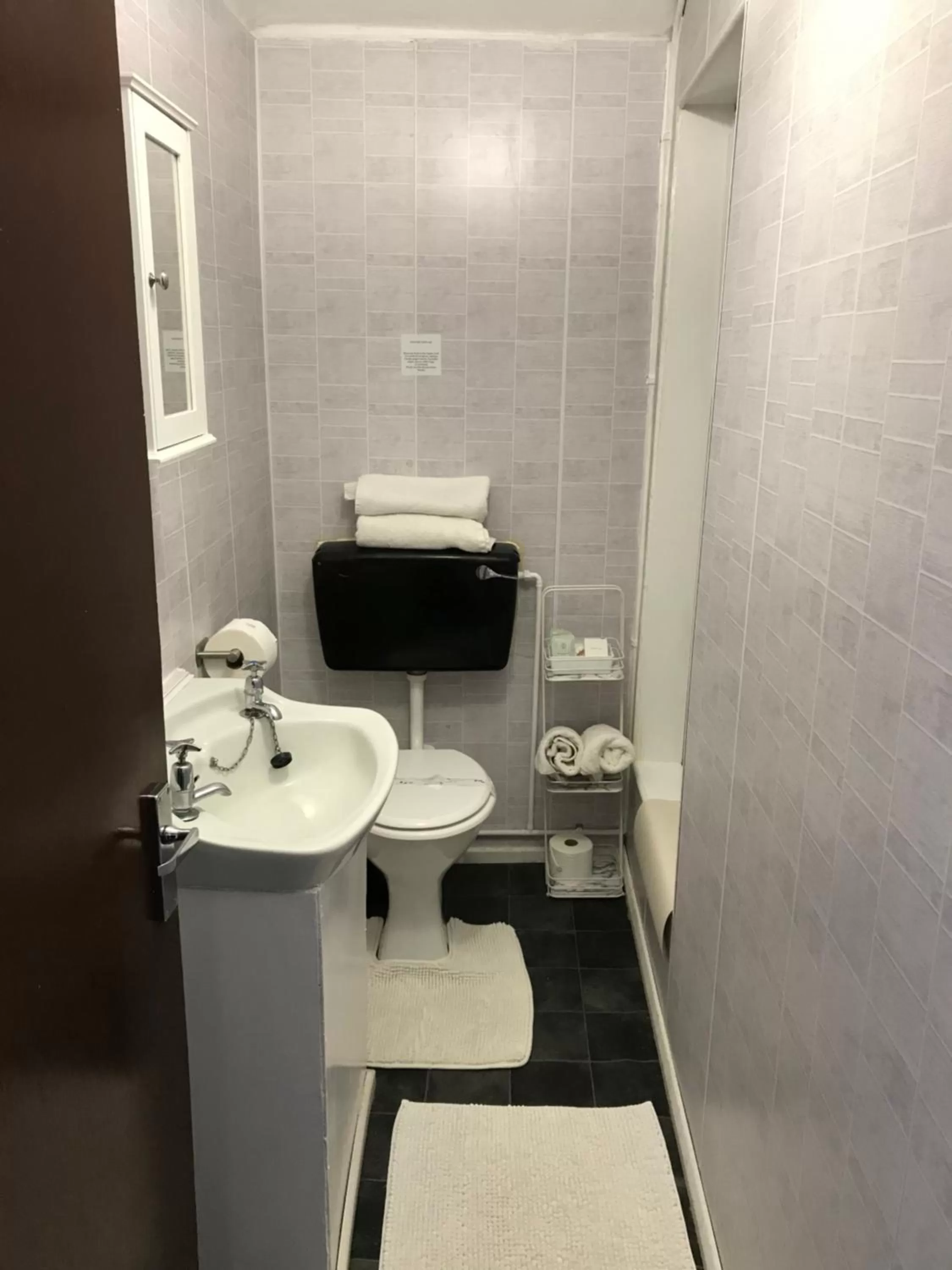 Bathroom in Atlantic View B&B