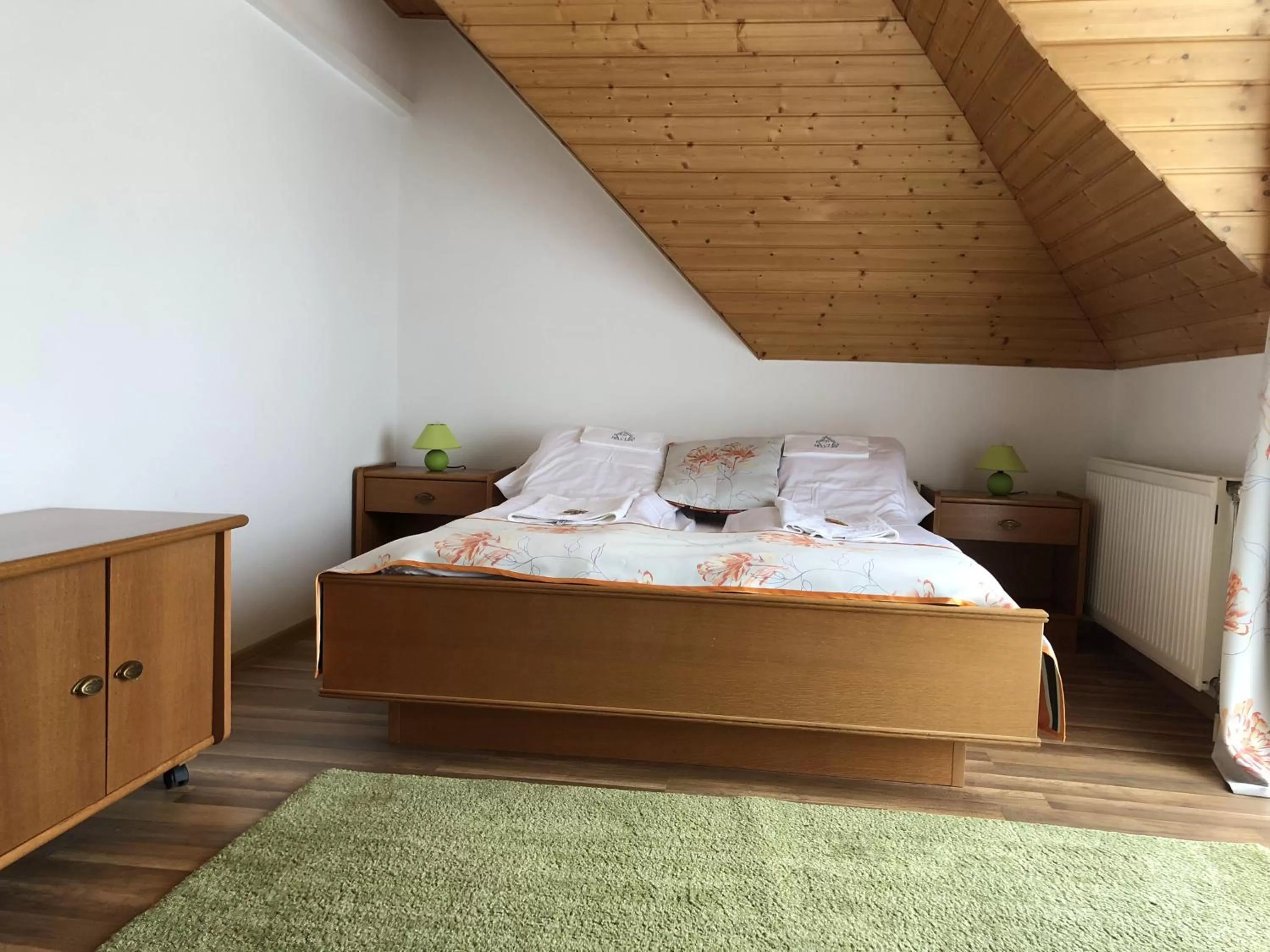 Bed in Zöldtető Panzió