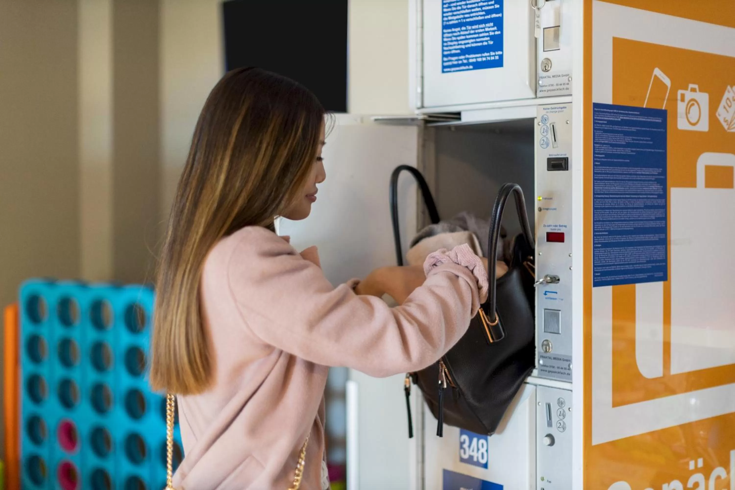 microwave in a&o Dresden Hauptbahnhof