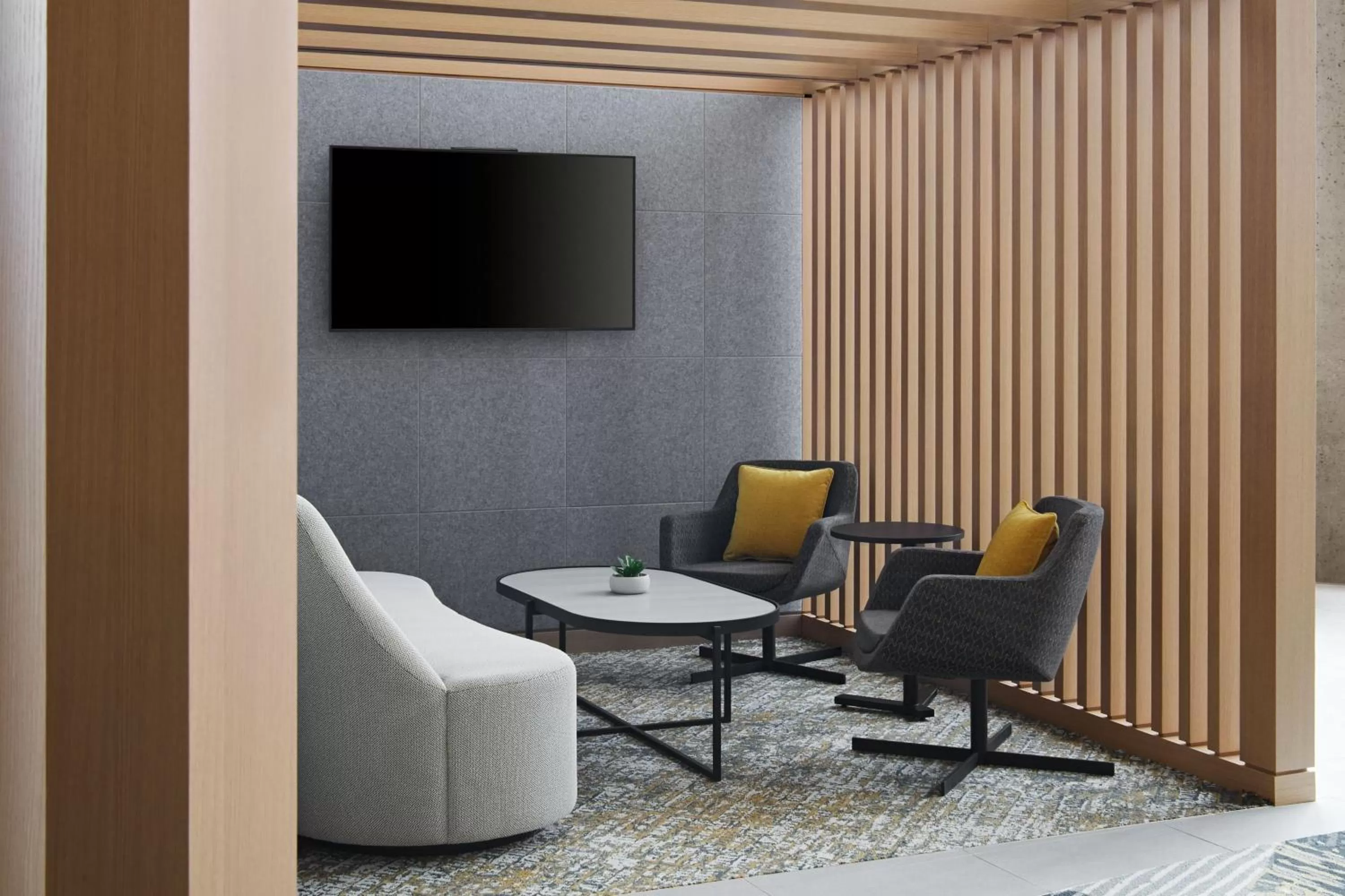 Lobby or reception in Delta Hotels Calgary Airport In-Terminal