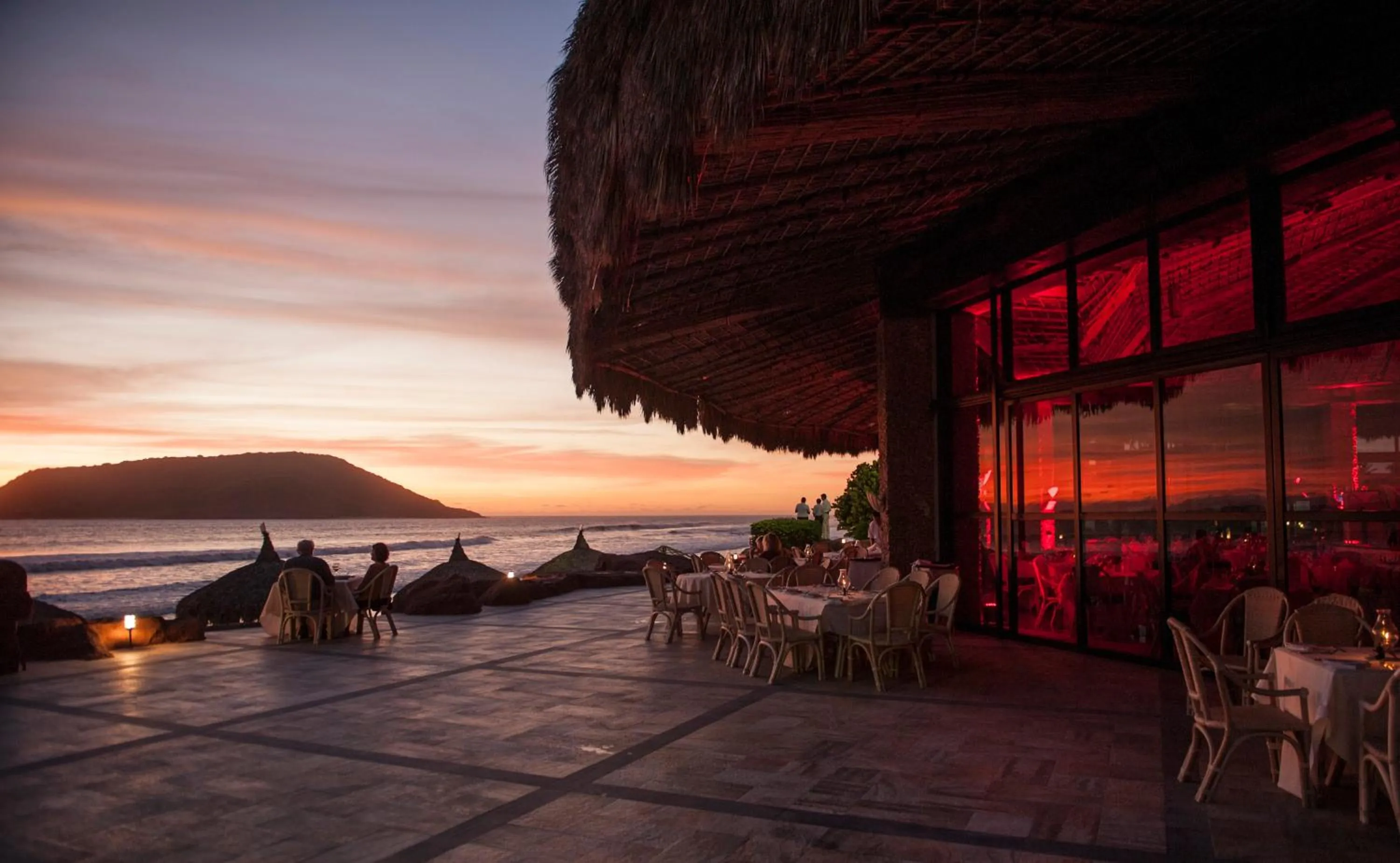 Restaurant/places to eat in El Cid El Moro Beach