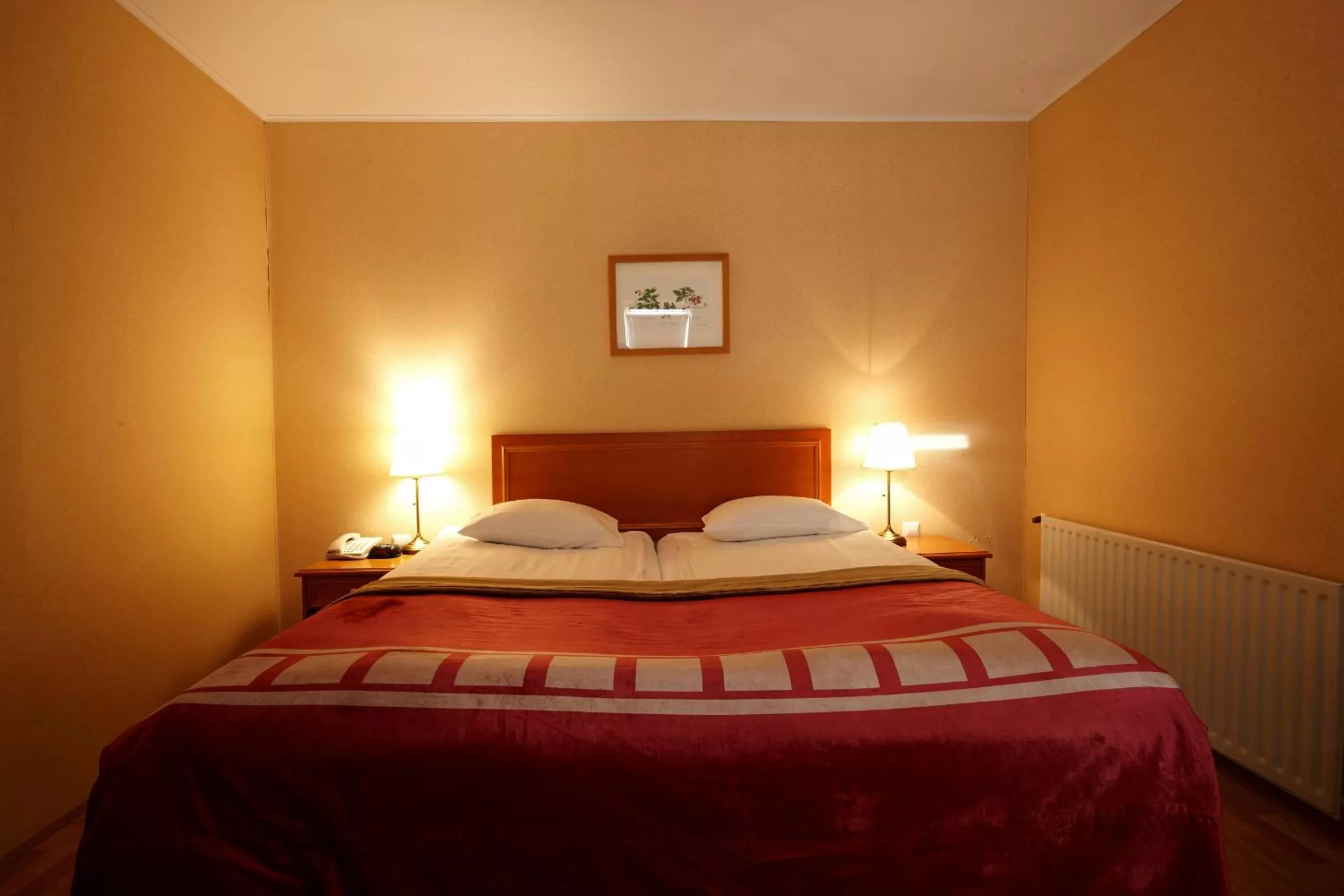 Bed in Fosshotel Rauðará