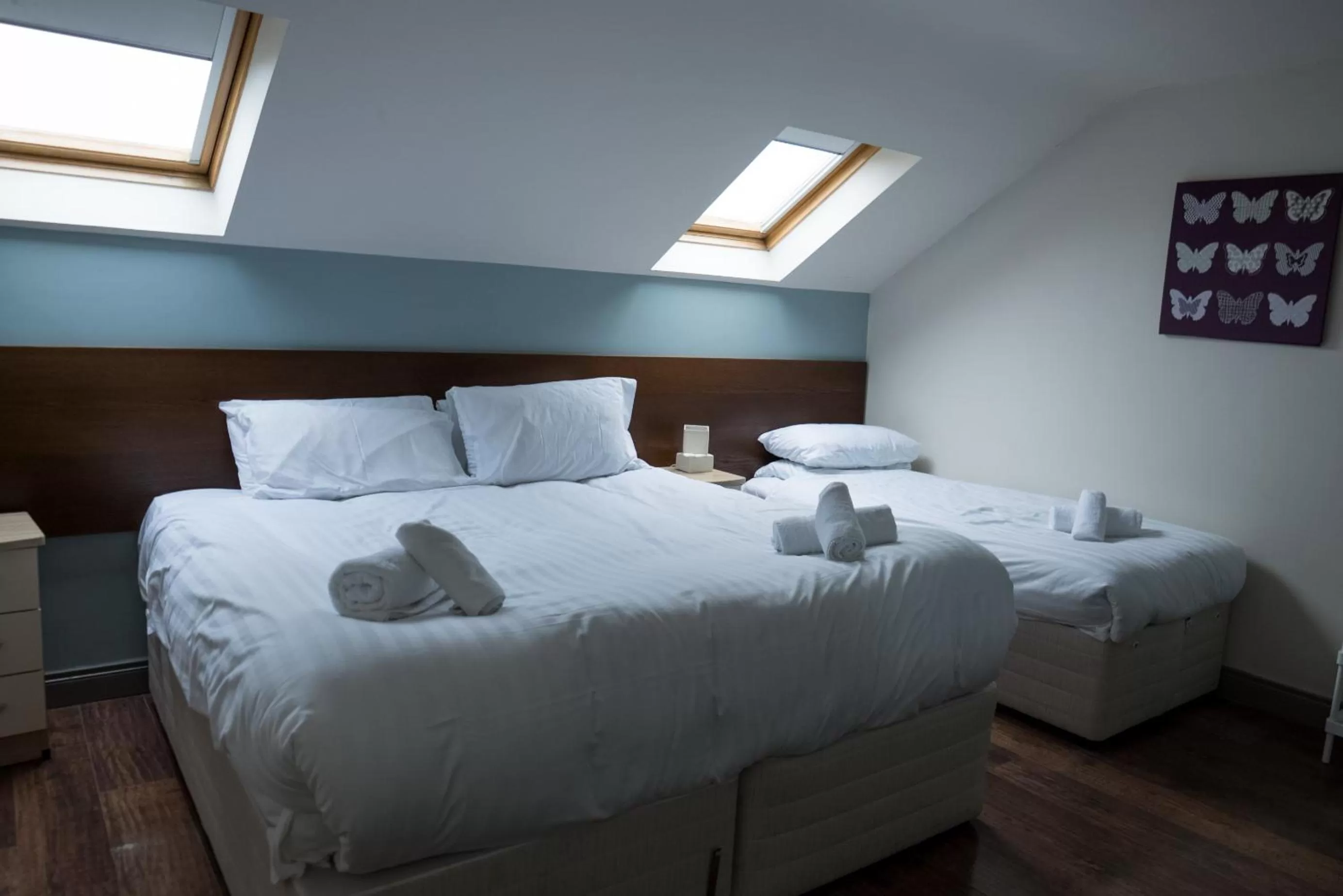 Bedroom, Bed in Walsh's Hotel and Apartments