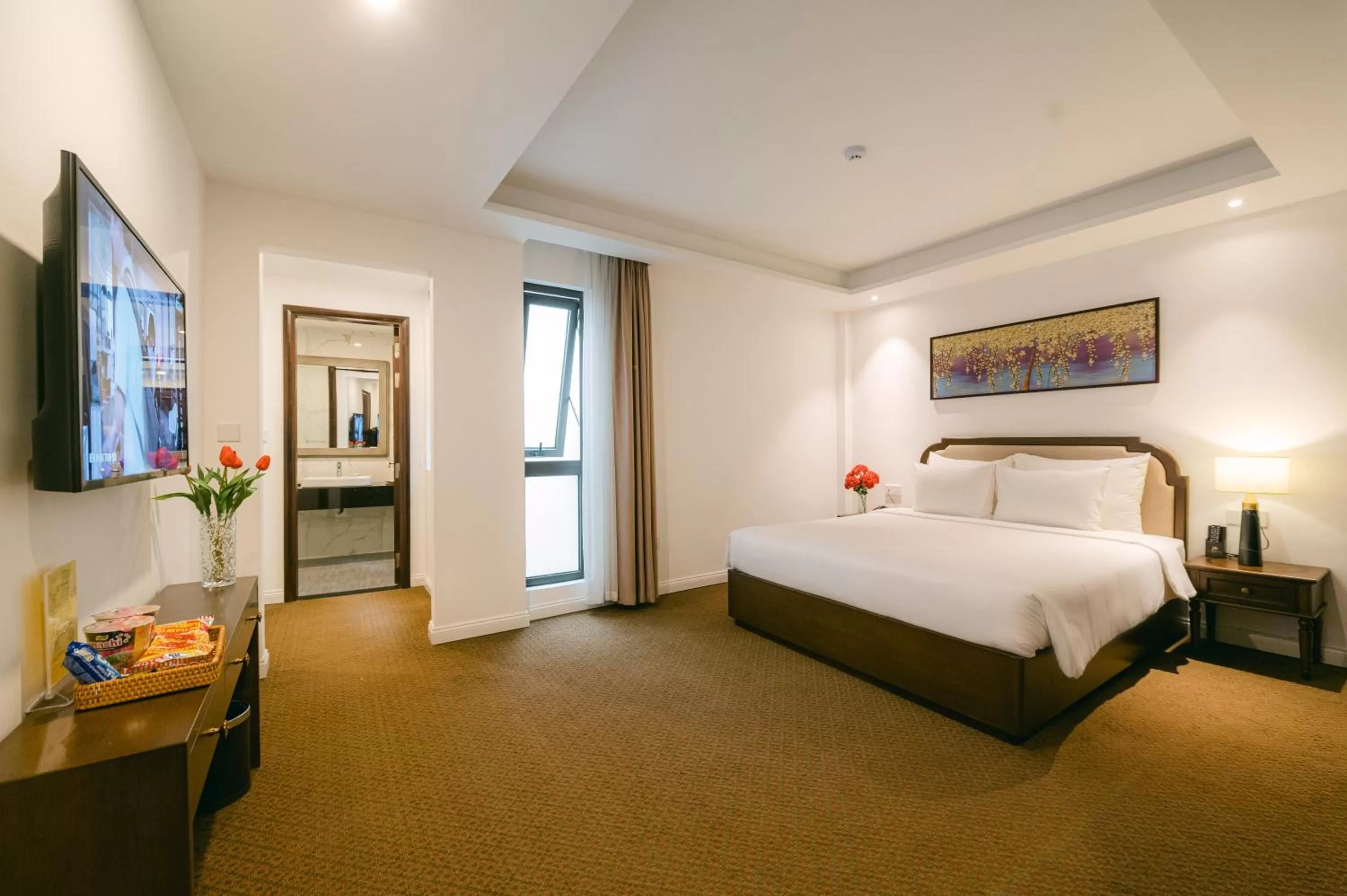 Bedroom, Bed in Marigold Hotel Hanoi