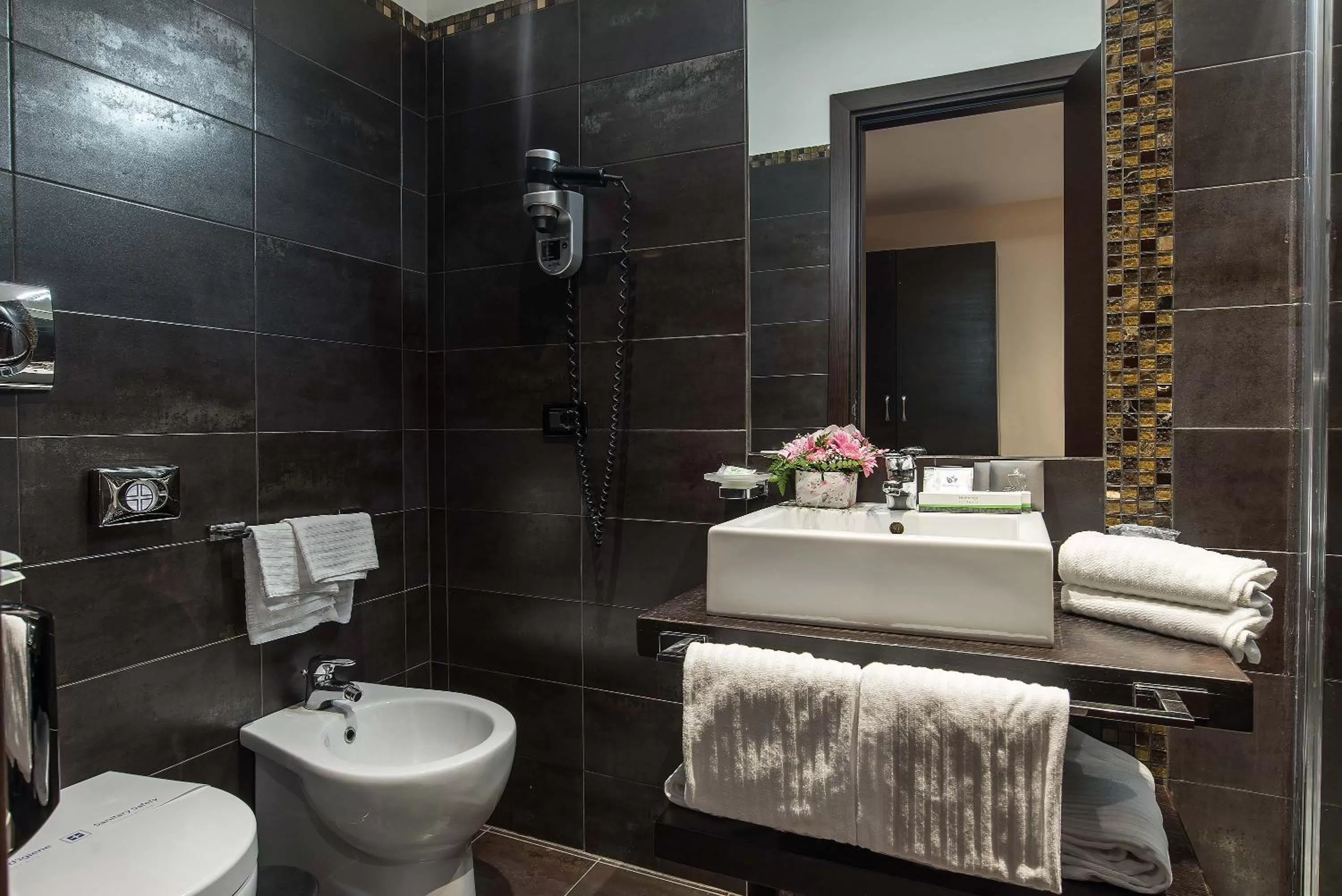 Bathroom in Catone District Hotel