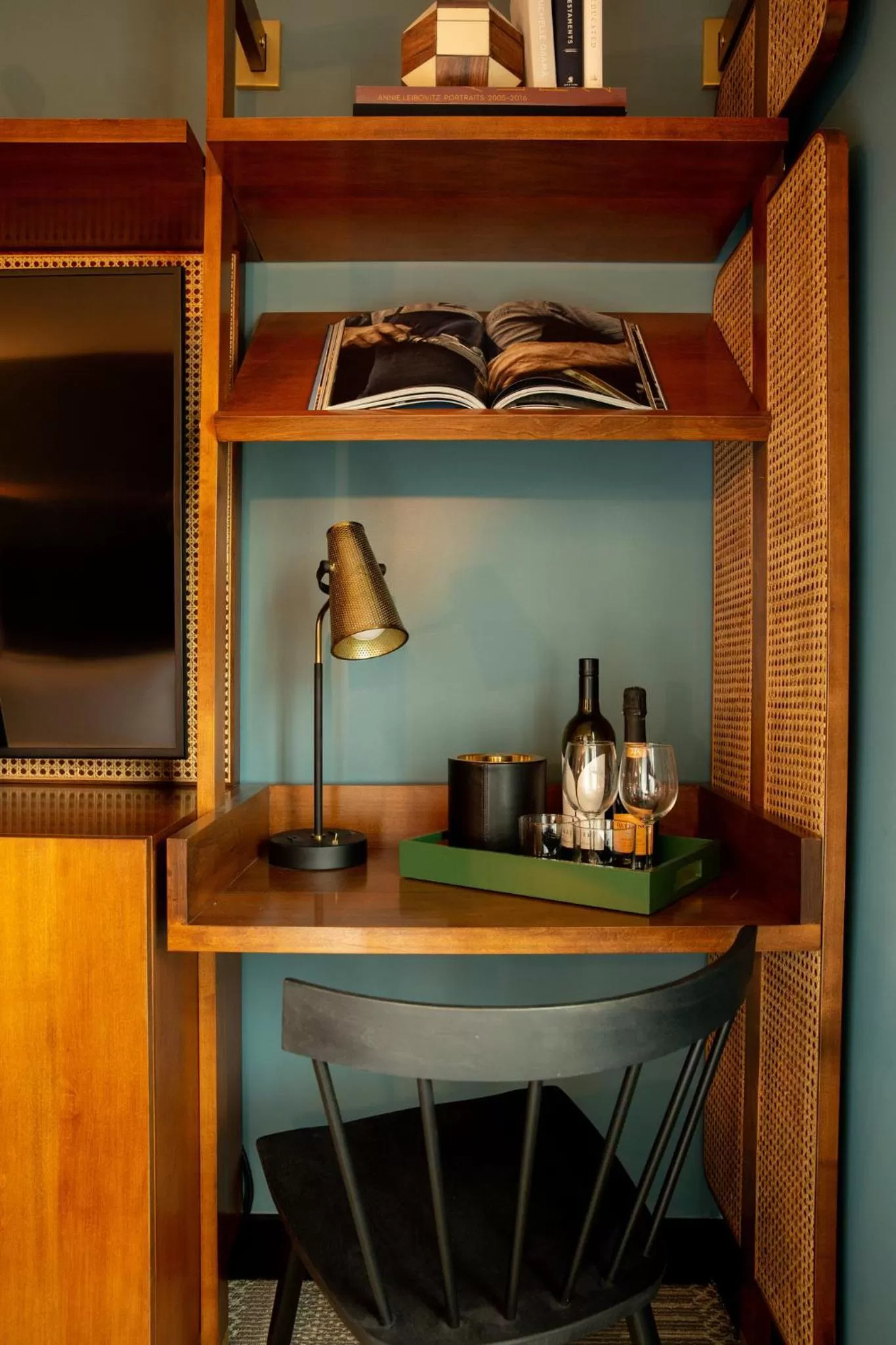 Photo of the whole room in Emeline