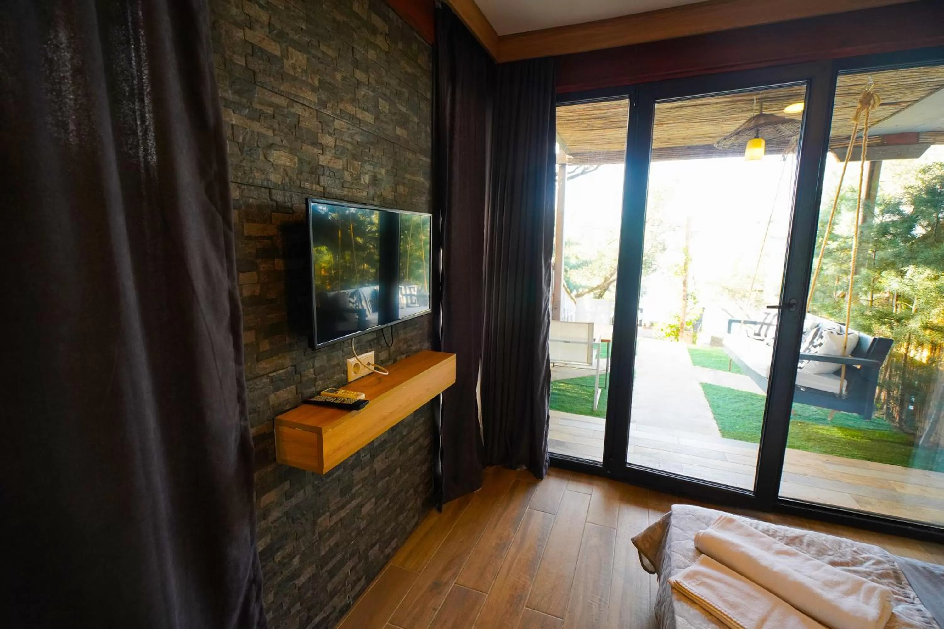 TV and multimedia in QCUNDA OTEL