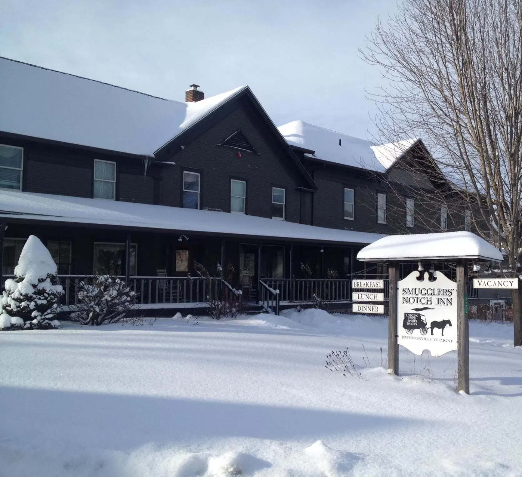 Facade/entrance in Smugglers Notch Inn