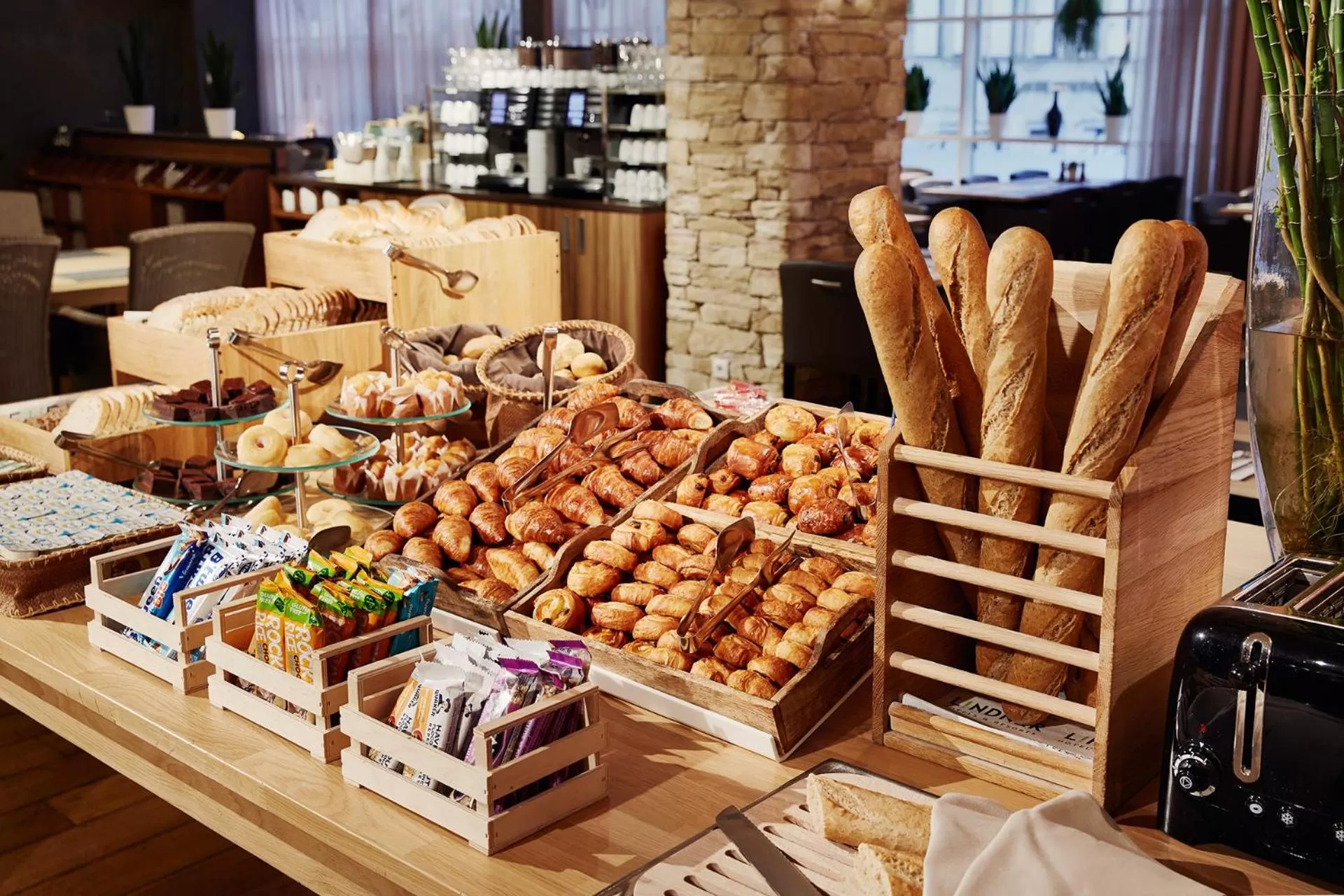 Breakfast in Lindner Hotel Antwerp, part of JdV by Hyatt