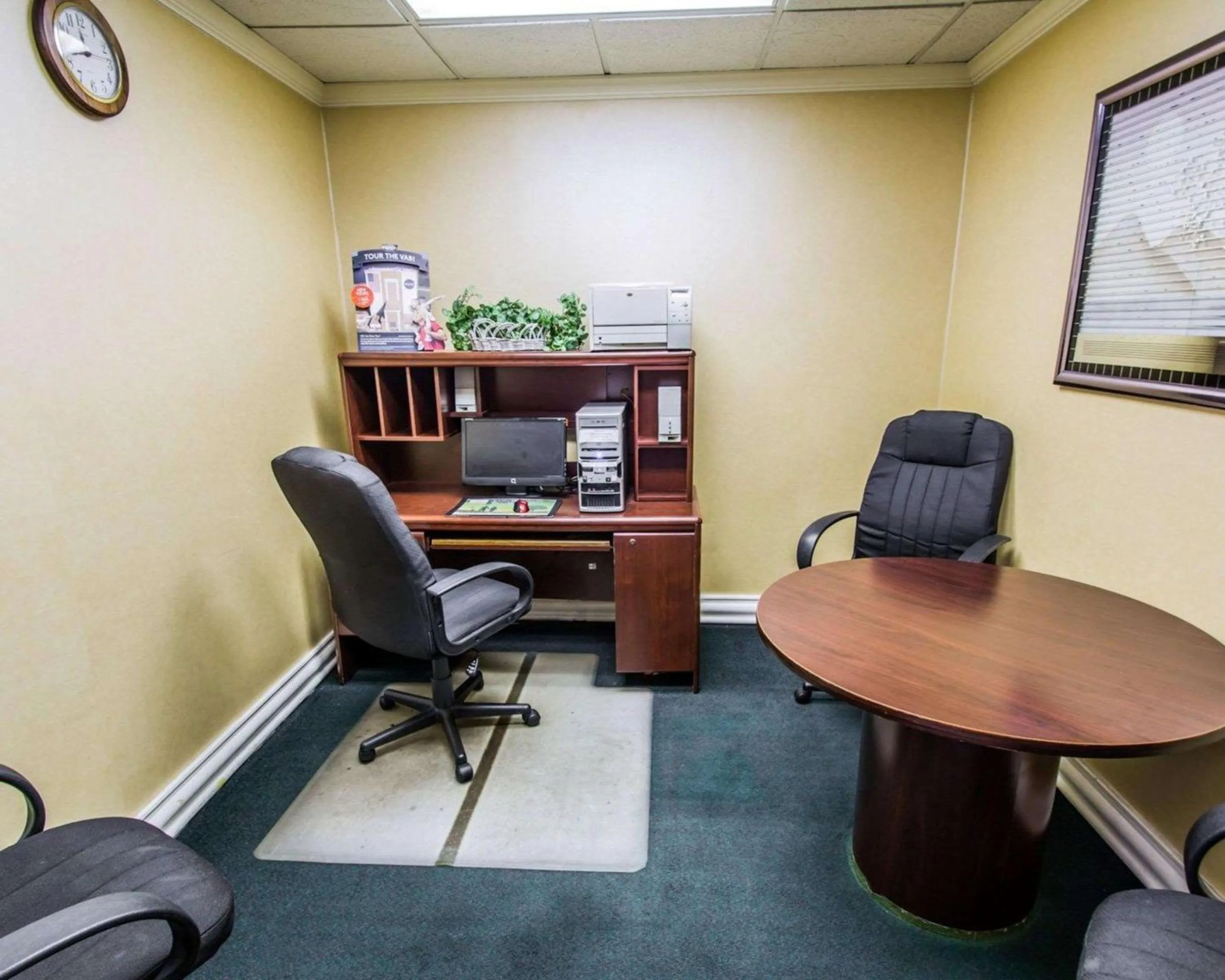 On site in Econo Lodge Port Canaveral Area