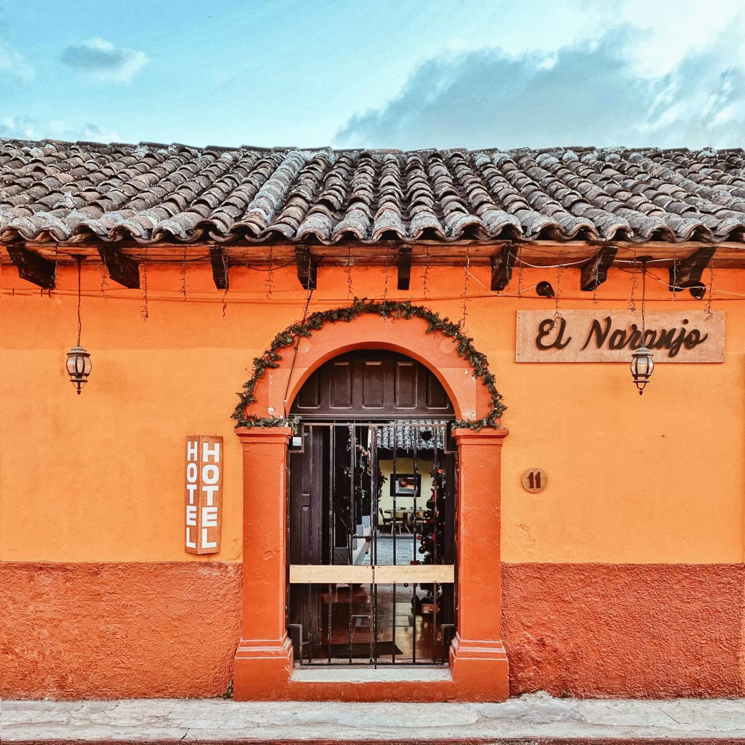 Facade/entrance in El Naranjo Hotel Finca Urbana