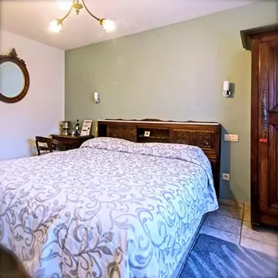 Bed in B&B Casa Roman & Vakantiewoning voor 1 pers tot max 32 personen