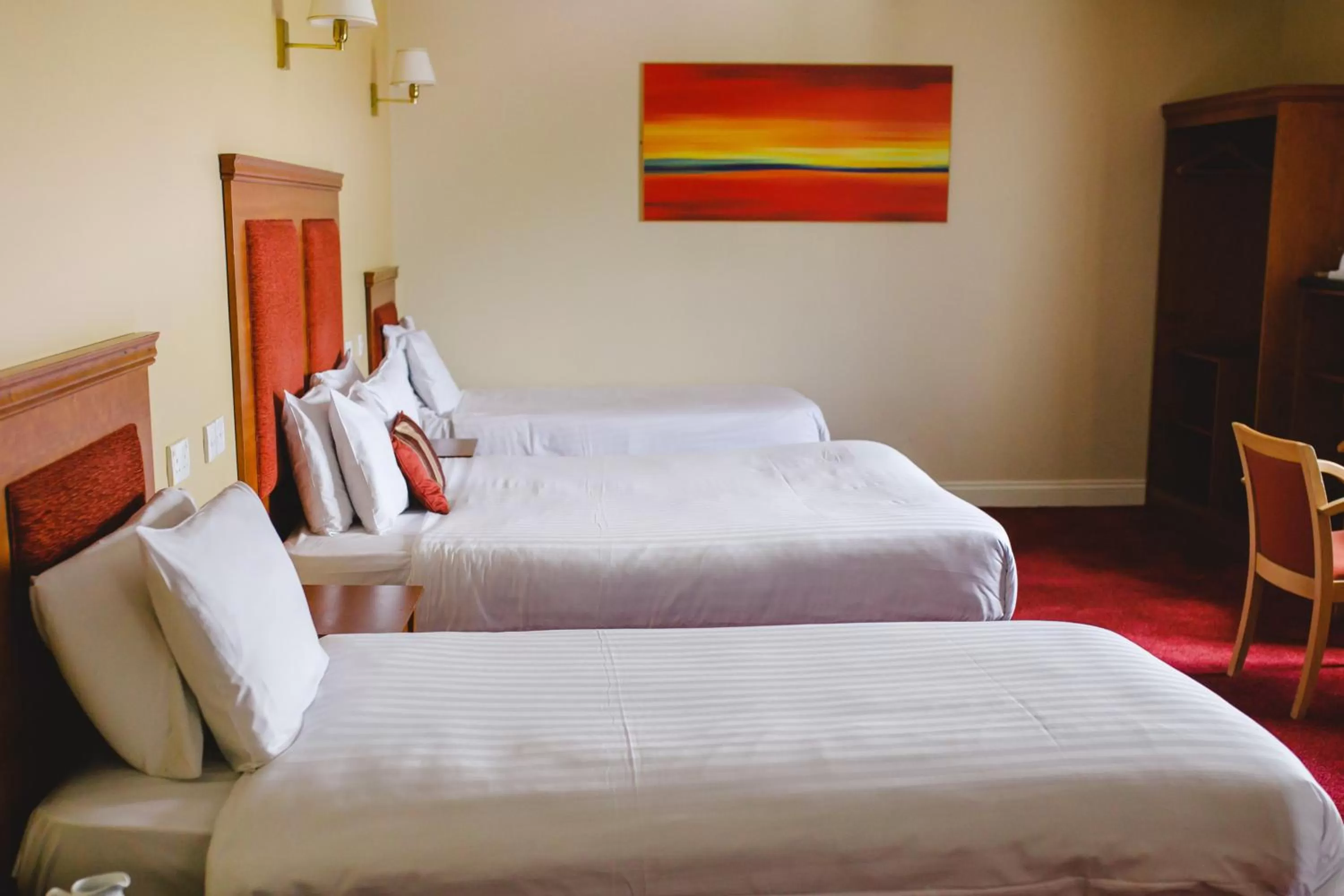 Bedroom, Bed in Inn On The Coast