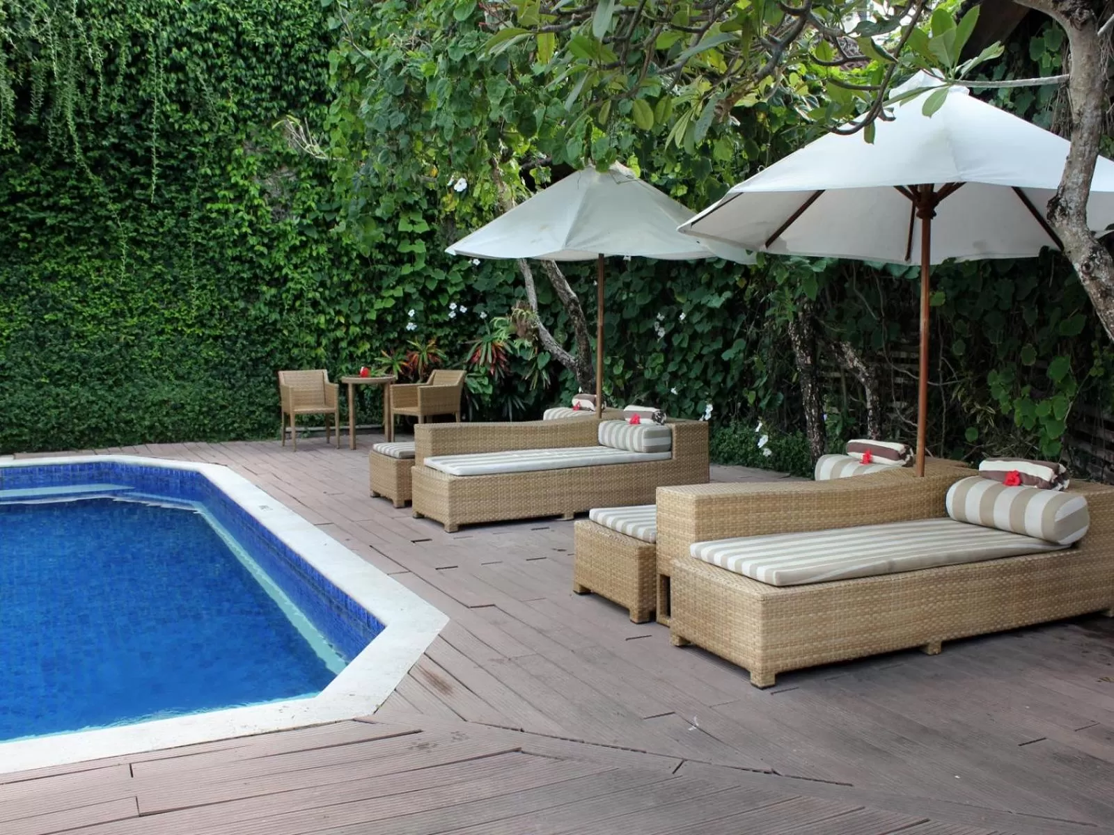 sunbed in AlamKulkul Boutique Resort