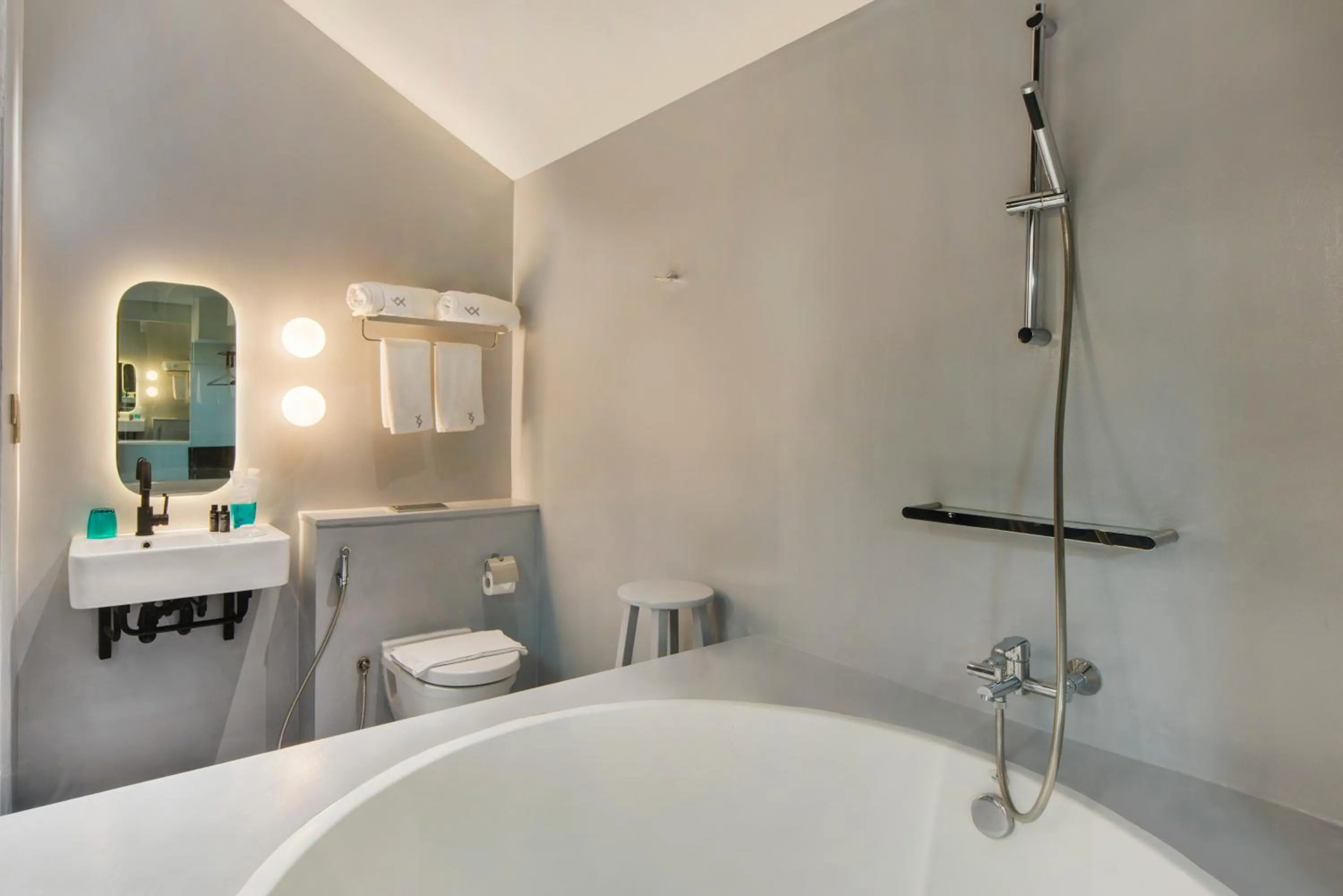 Bathroom in Hi Hotel