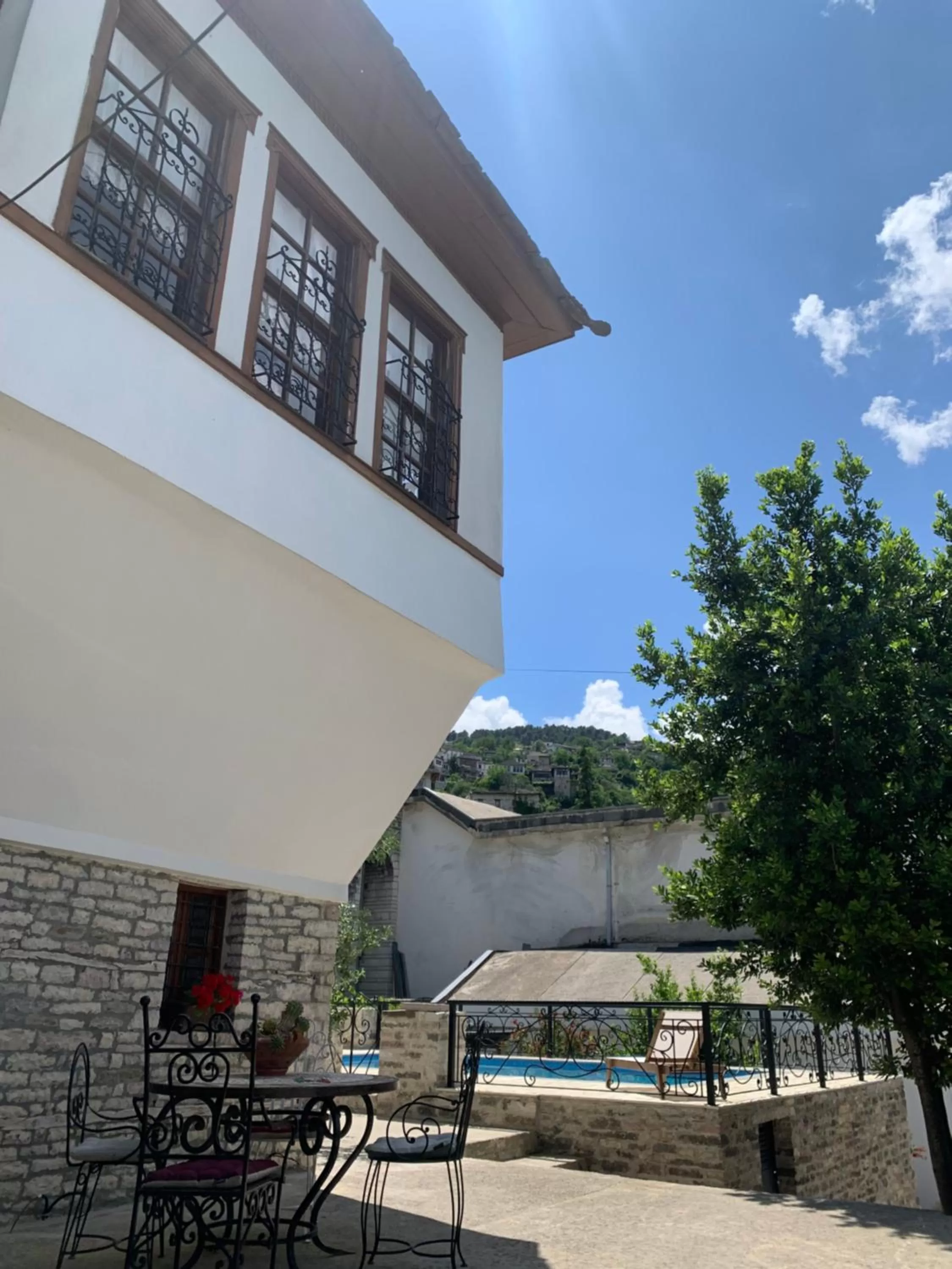 Property Building in Hotel Gjirokastra