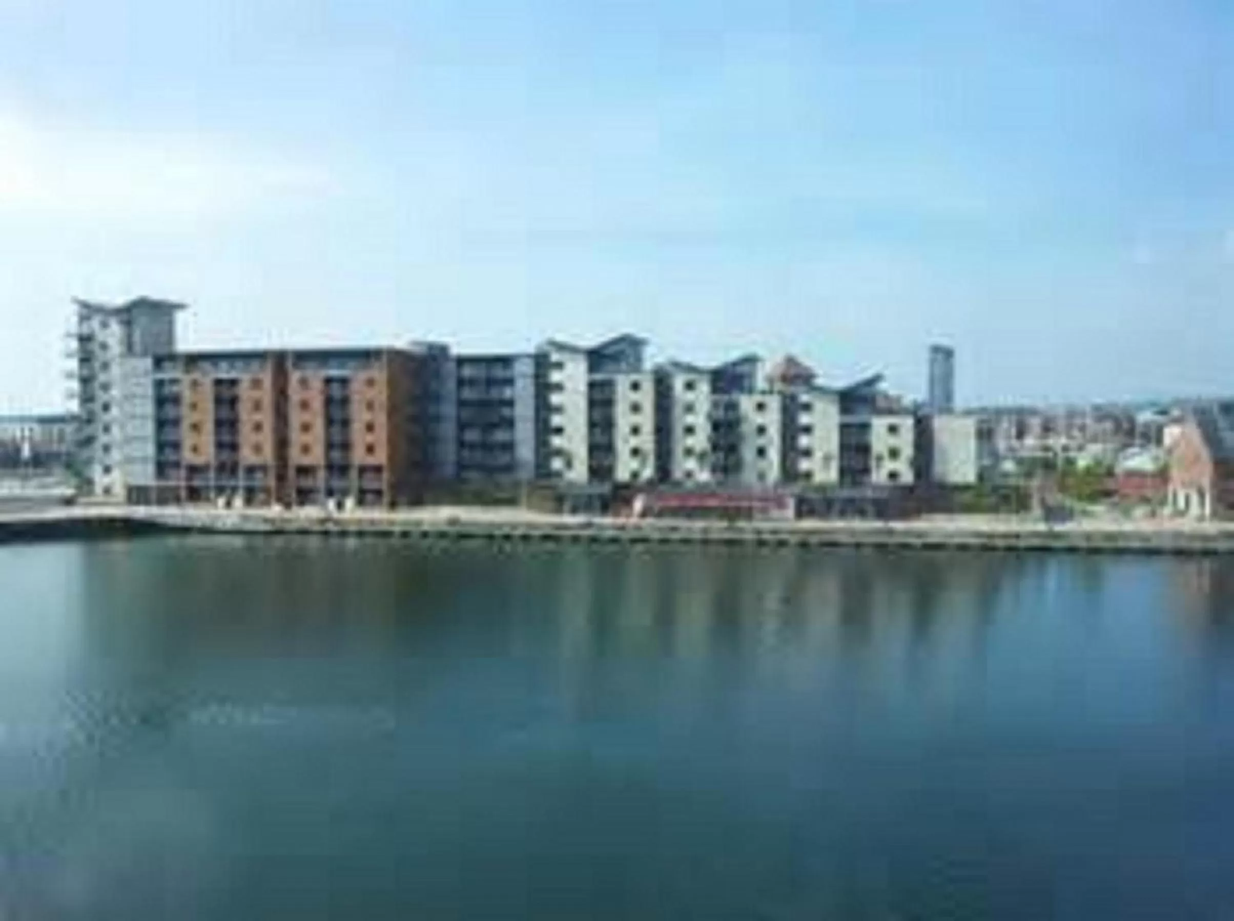 Area and facilities in Dolphin SA1