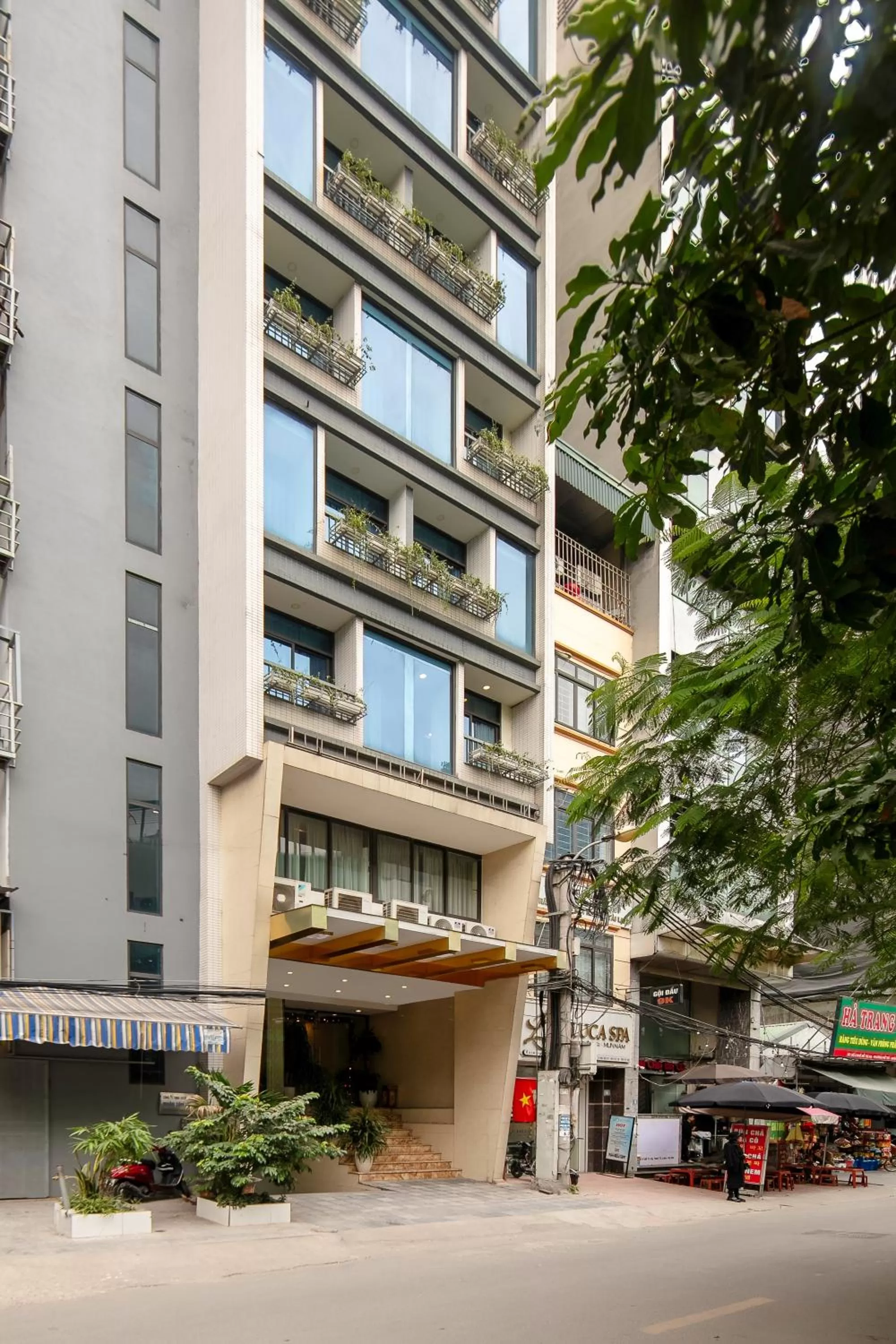 Property Building in Blubiz Hotel