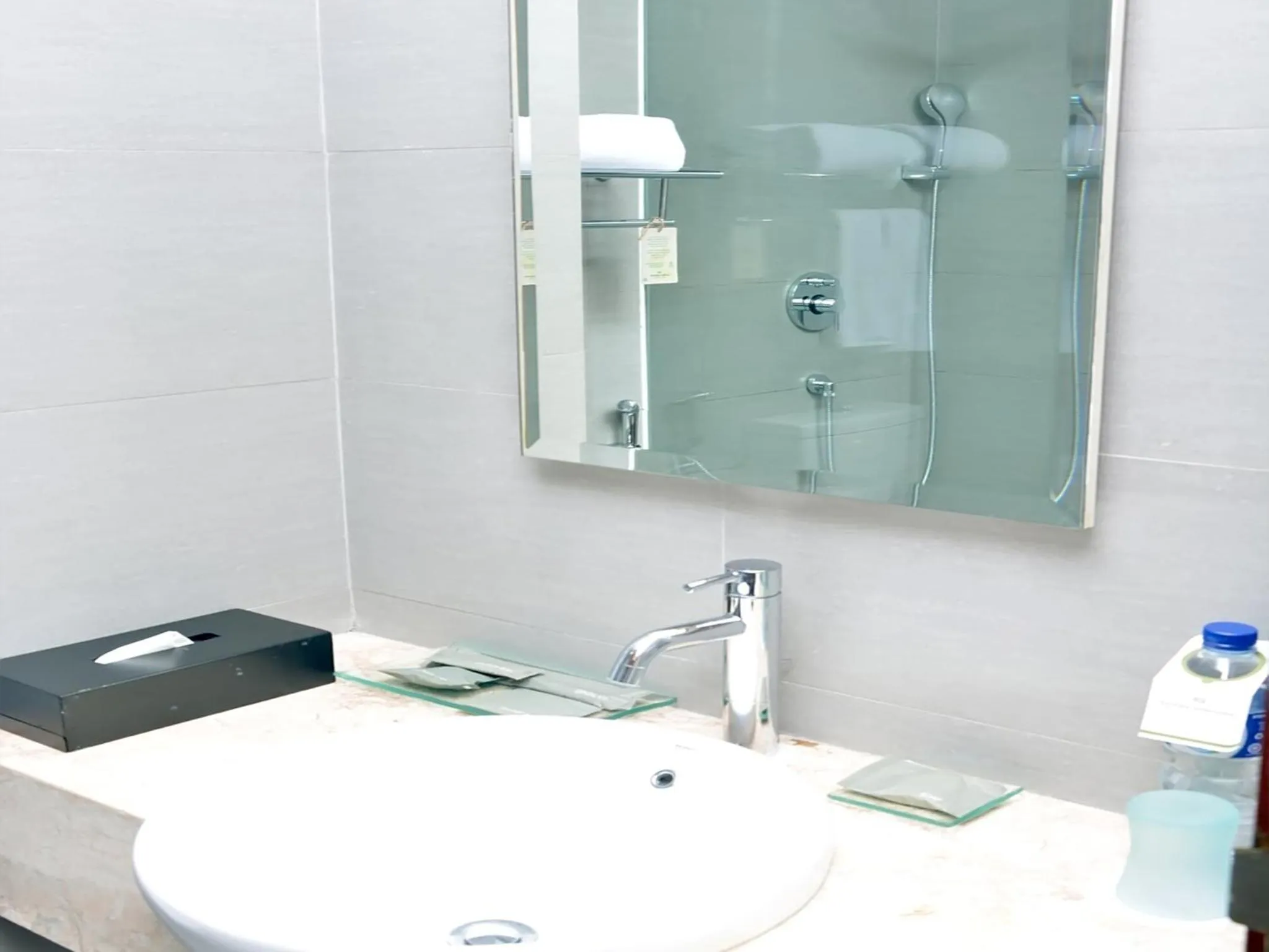 Deluxe King Room in Hotel Santika Pekalongan