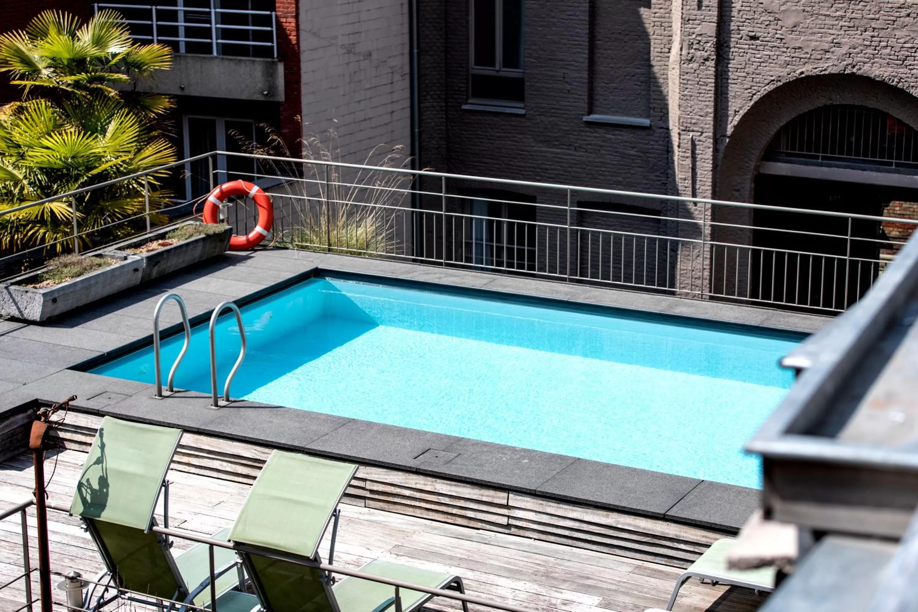 Swimming pool in Hotel Harmony