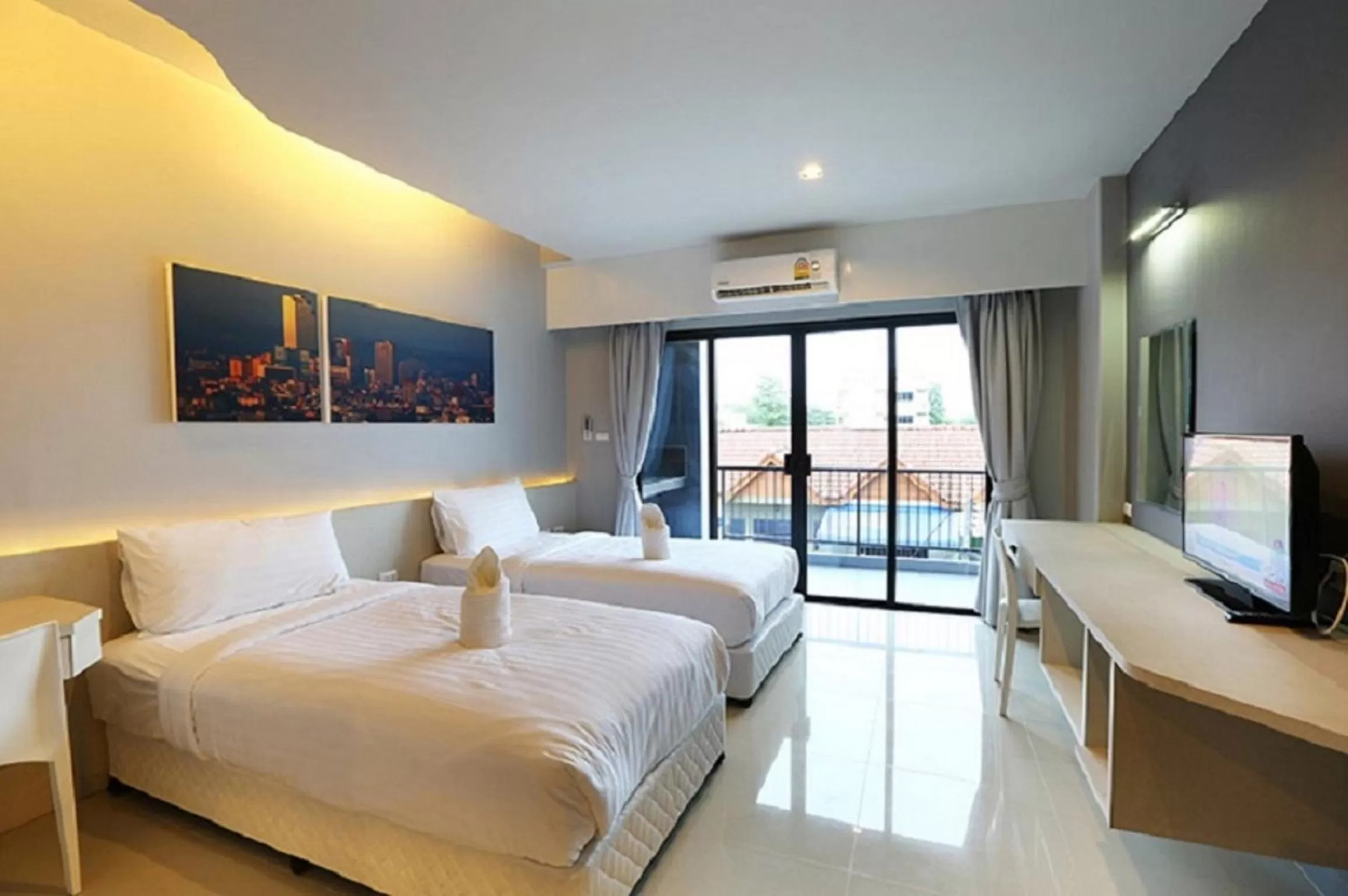 Bedroom, Bed in Hatyai Signature Hotel